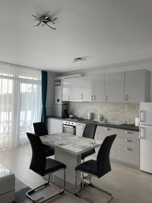 One-Bedroom Apartment - Photo 13