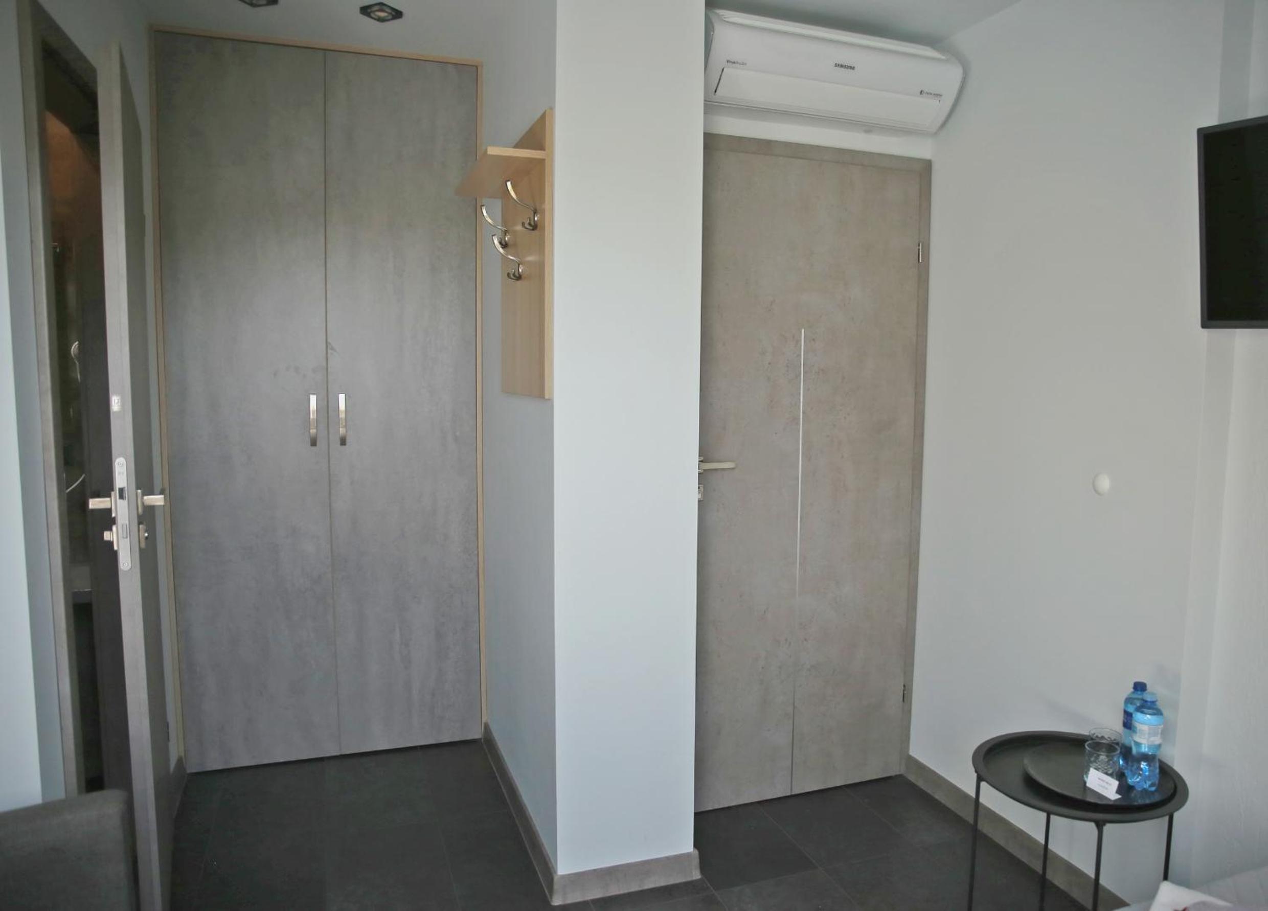 Deluxe Twin Room - Photo 3