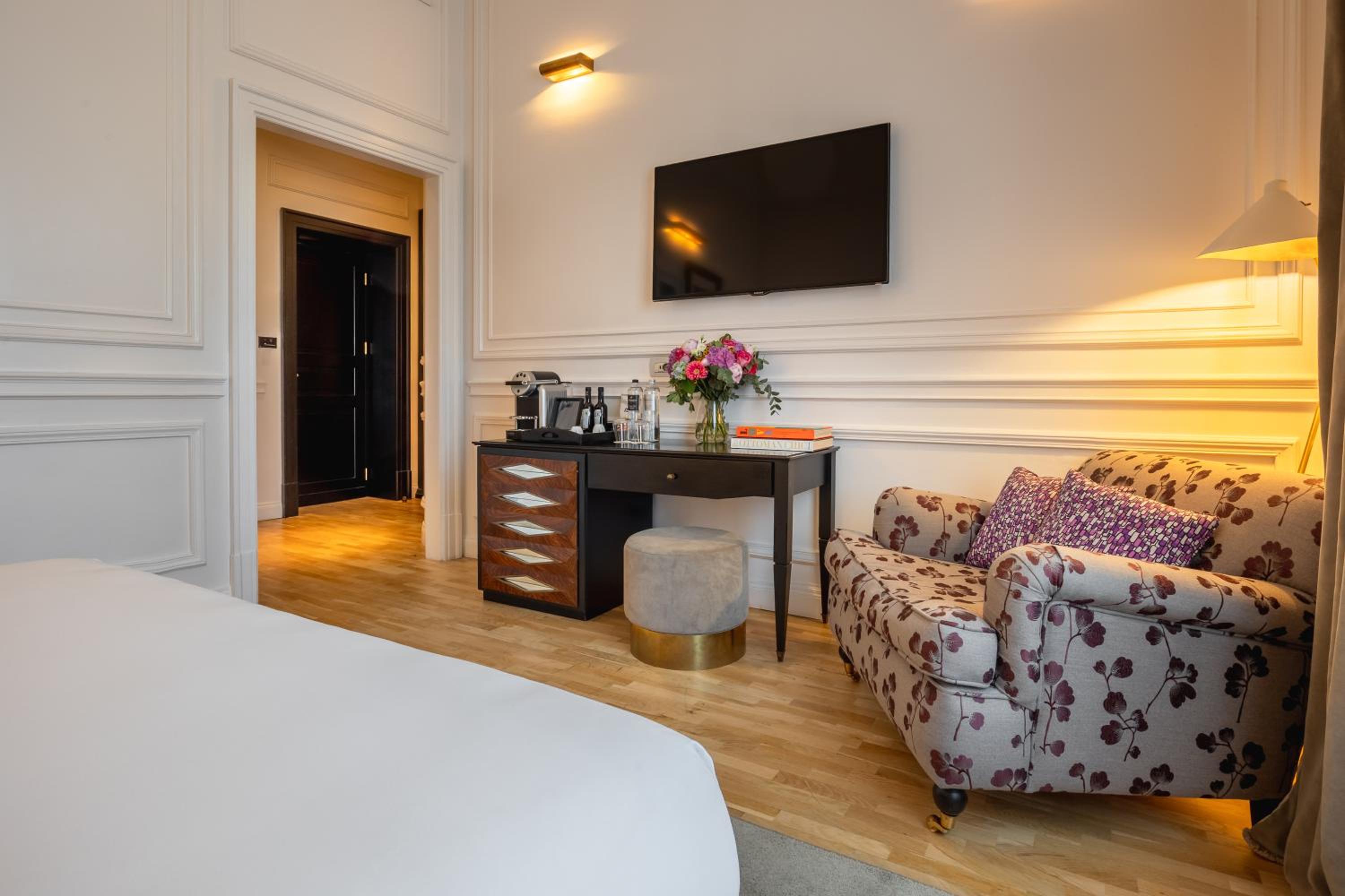 Deluxe Double Room photo 3