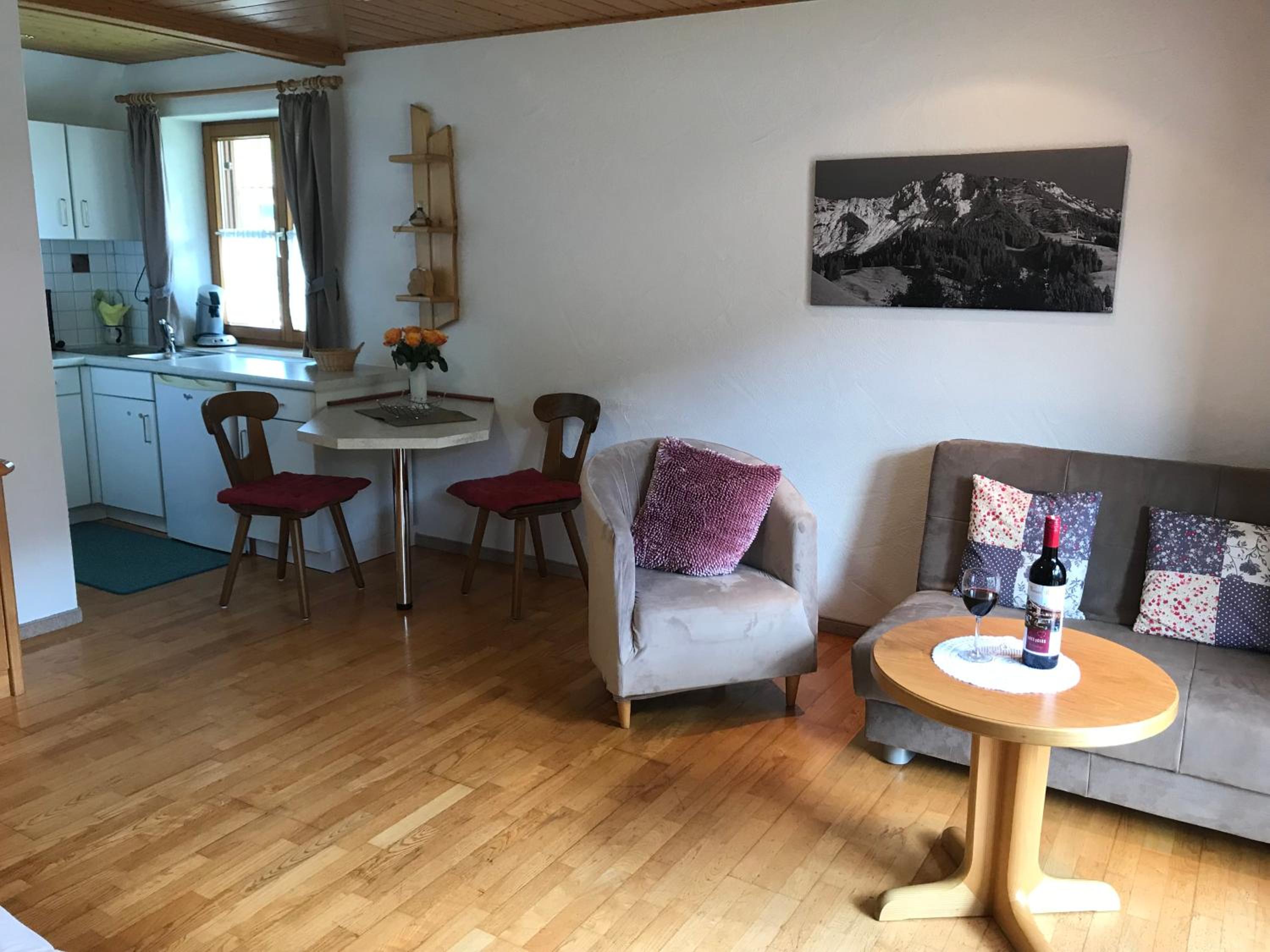 Apartment photo 3