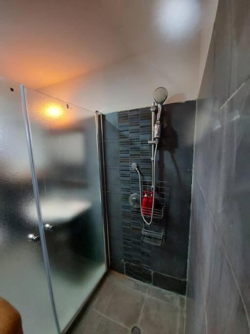 One-Bedroom House - Photo 14