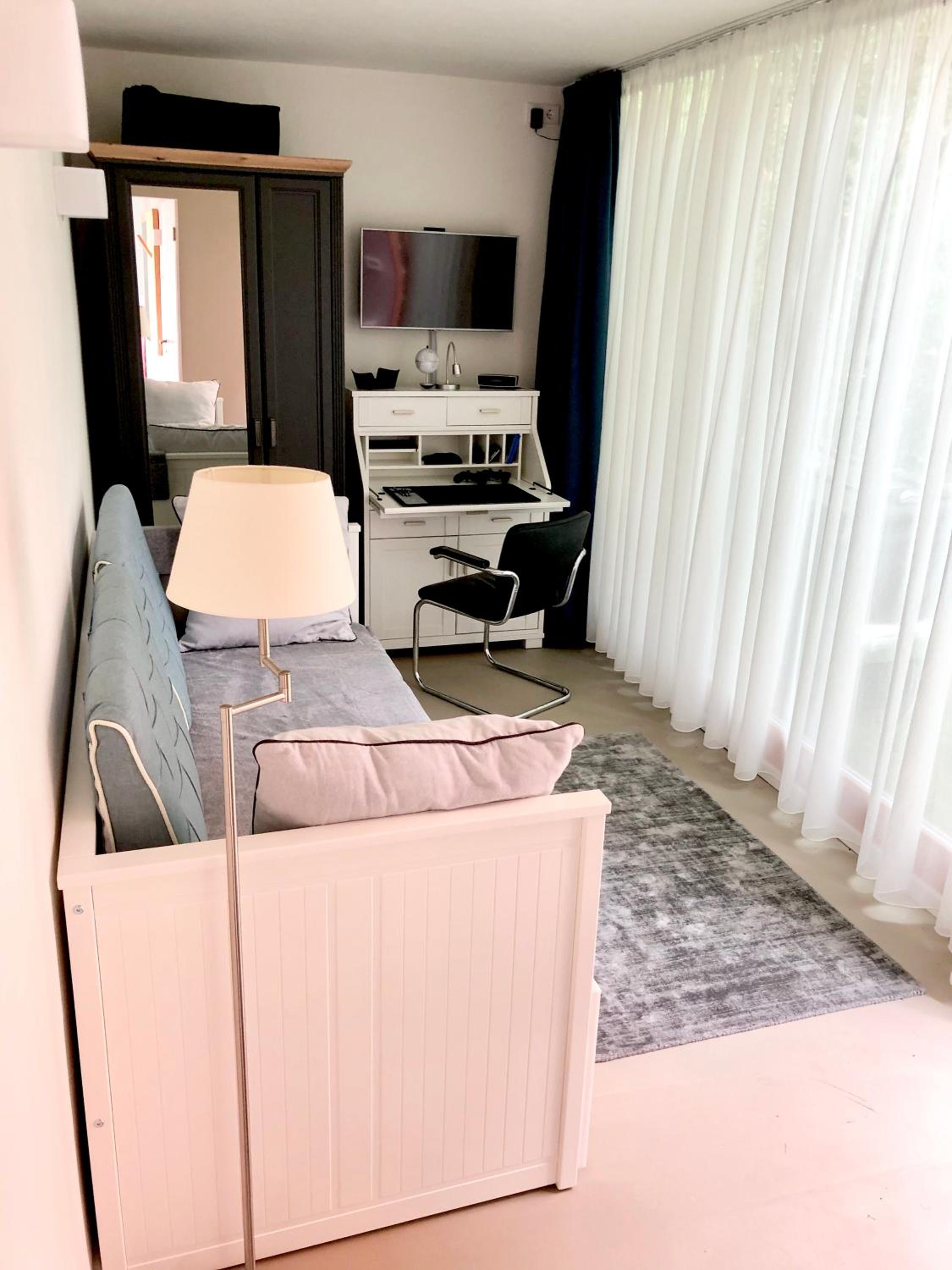 One-Bedroom House photo 1