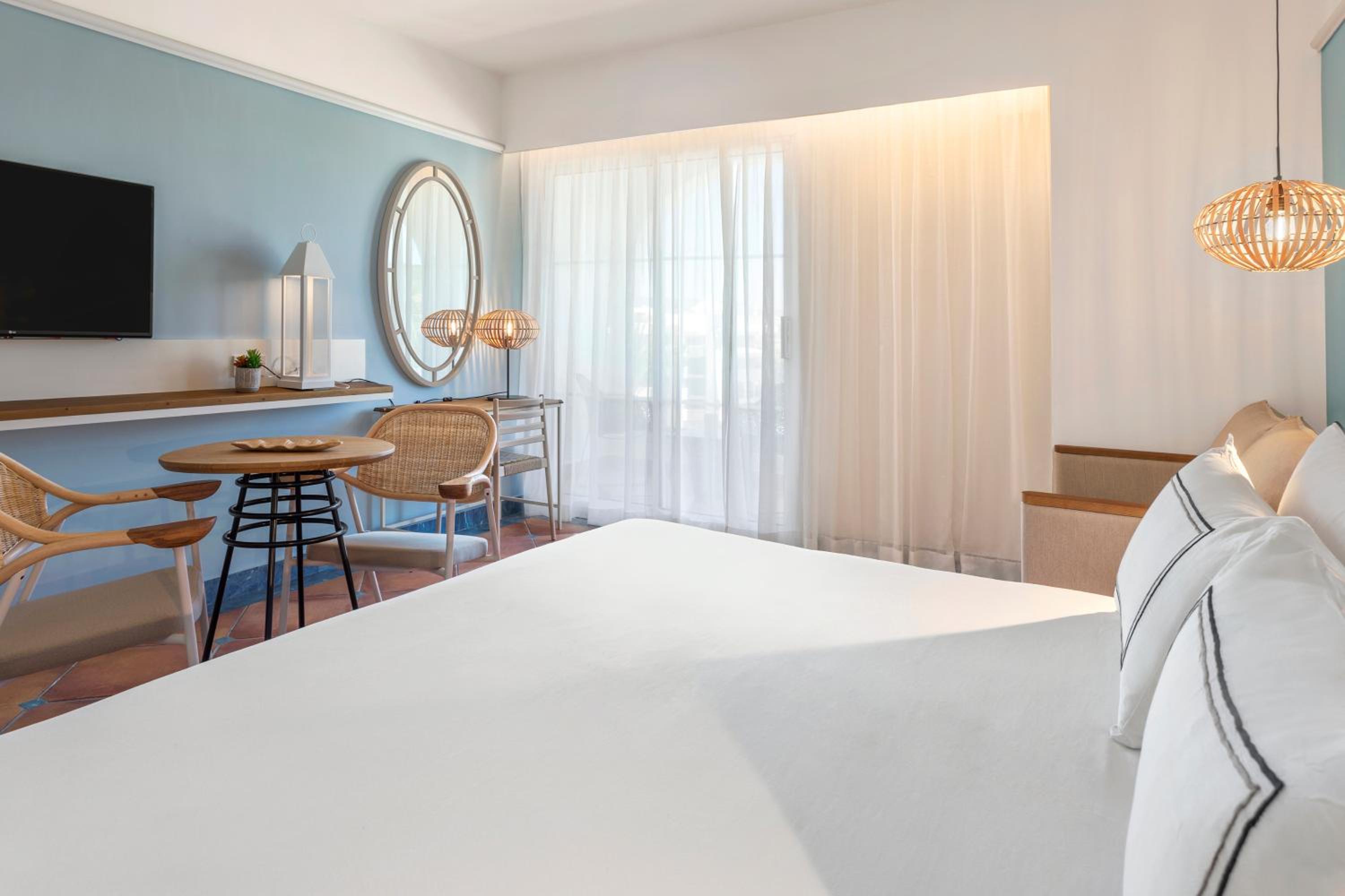 The Level Standard Room - Photo 6