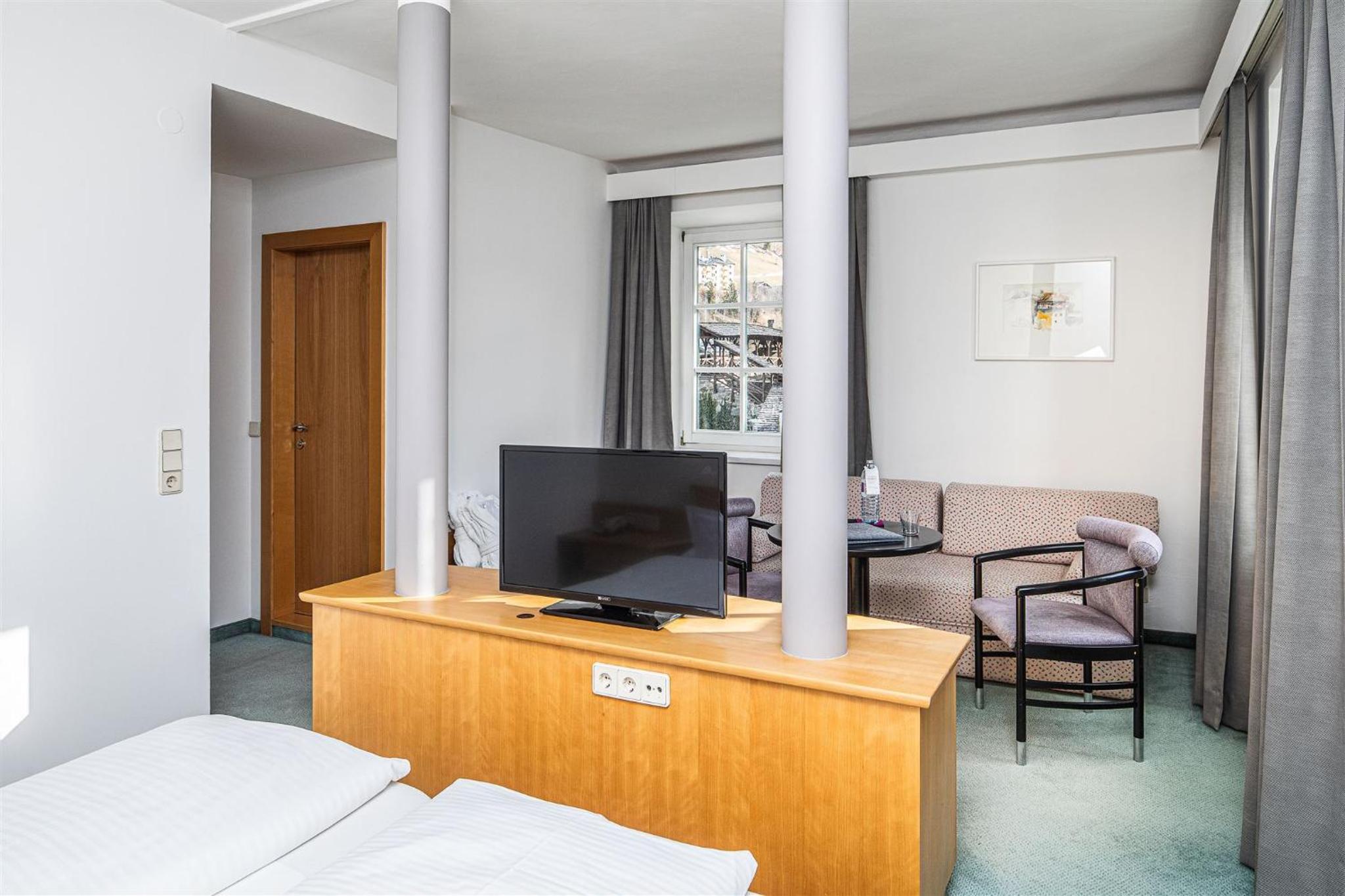Budget Double Room - Photo 1