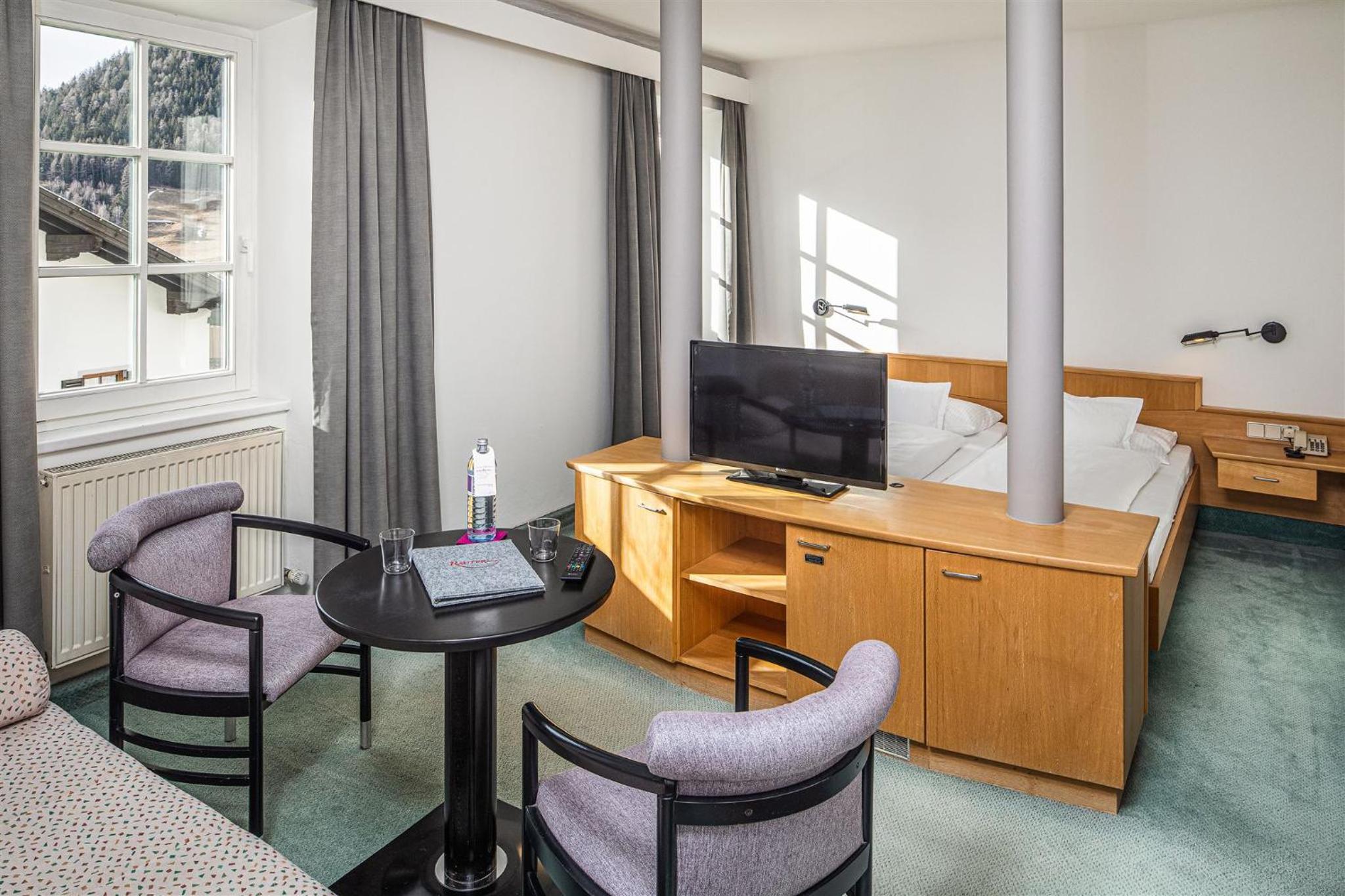 Budget Double Room - Photo 2