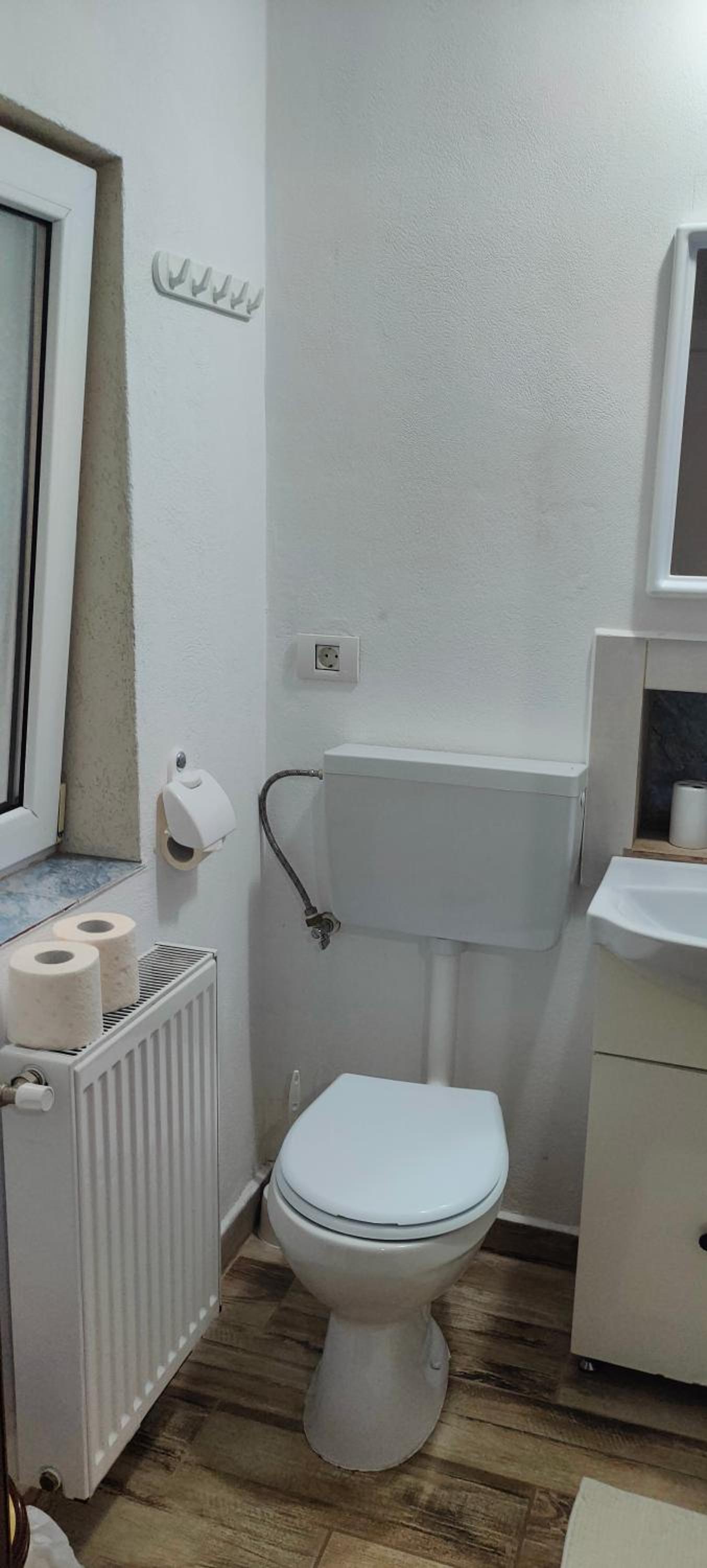 Triple Room with Private Bathroom - Photo 20