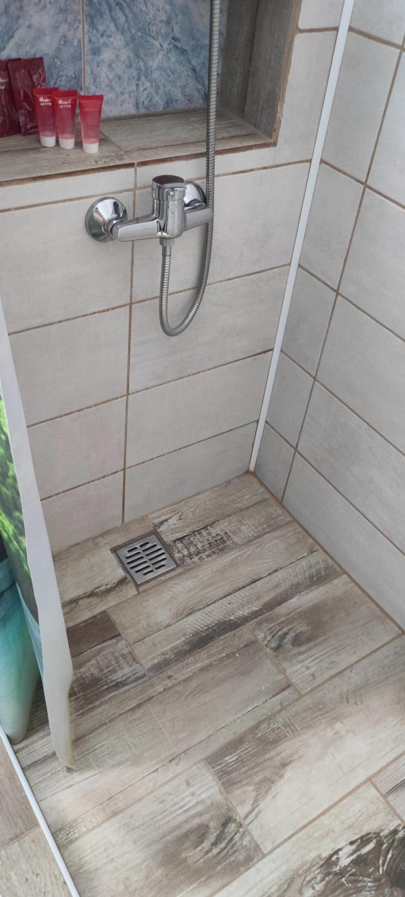 Triple Room with Private Bathroom - Photo 4