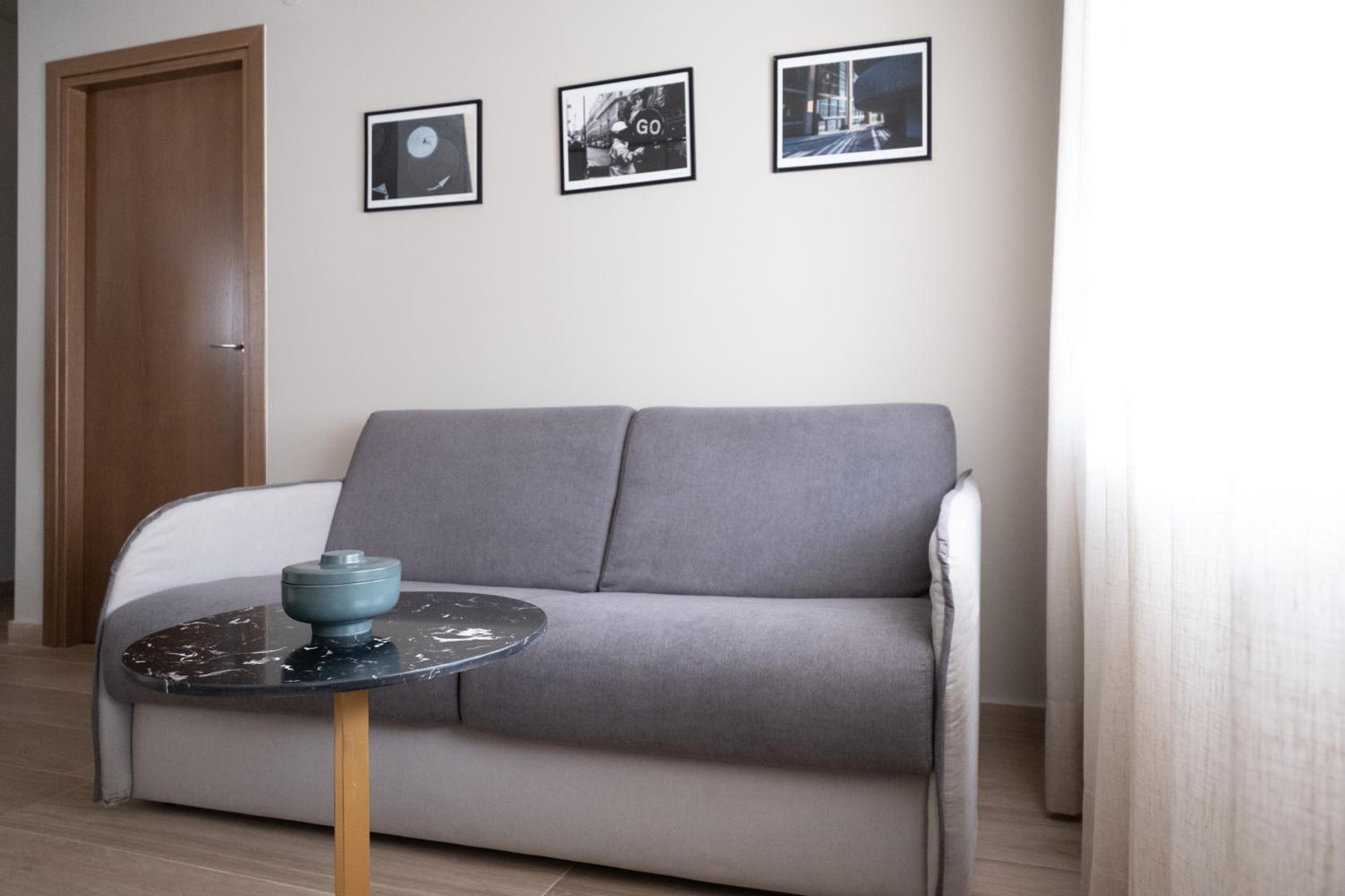 One-Bedroom Apartment with Balcony photo 3