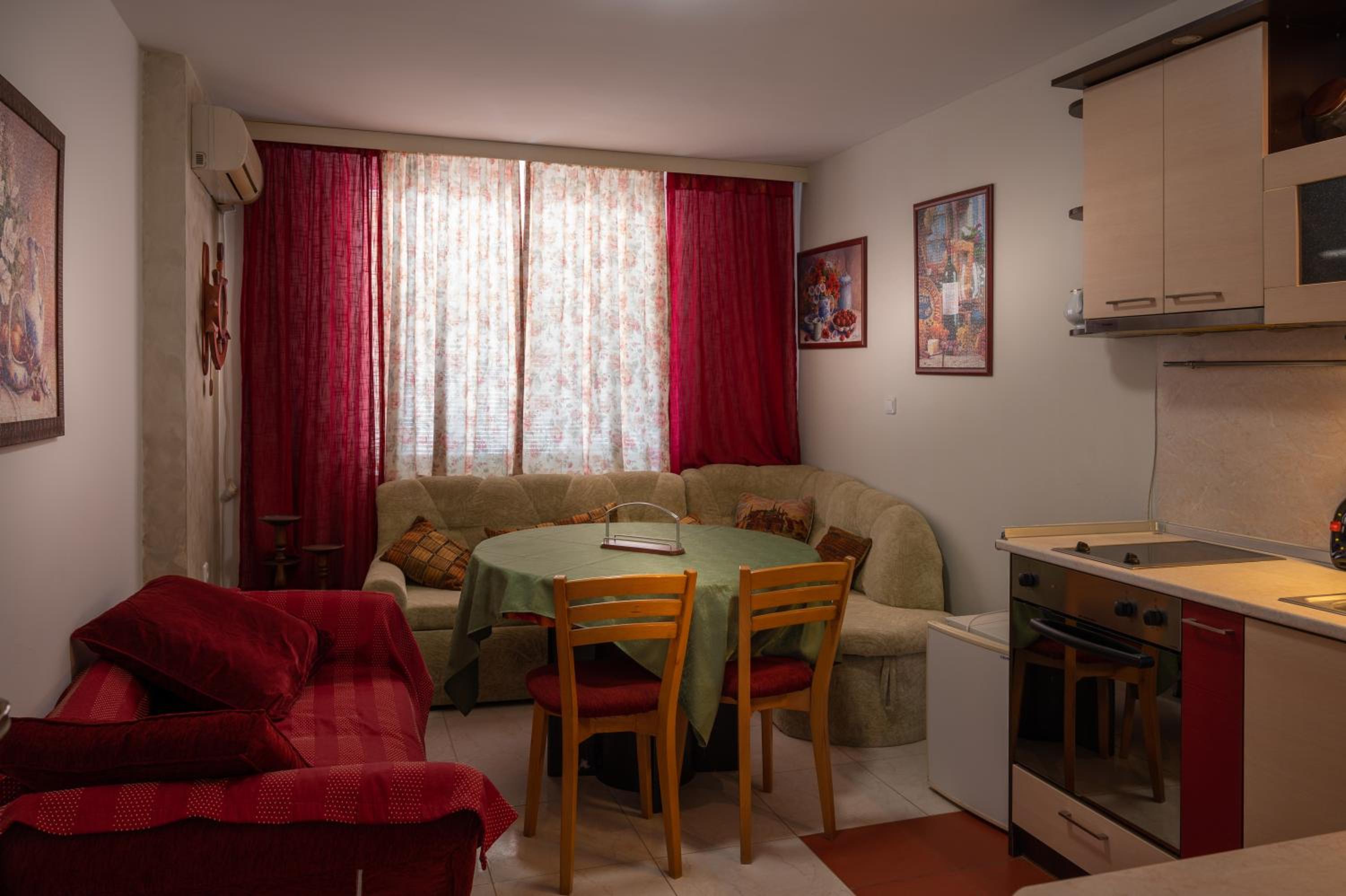 Apartment - Photo 4