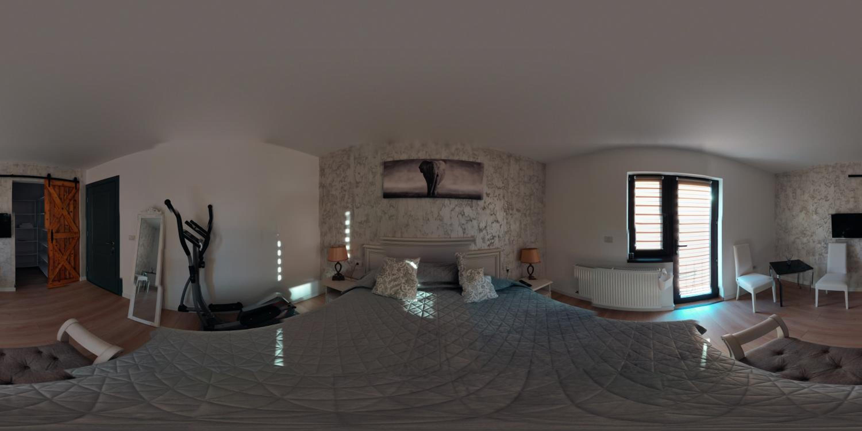 Superior King Room - Photo 27