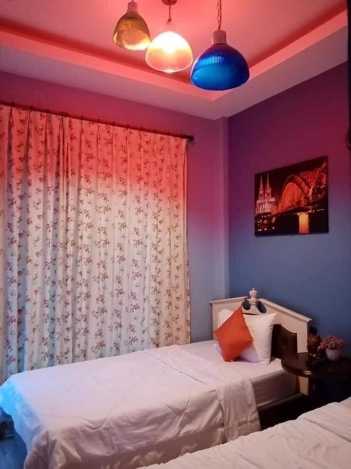 Economy Twin Room photo 2