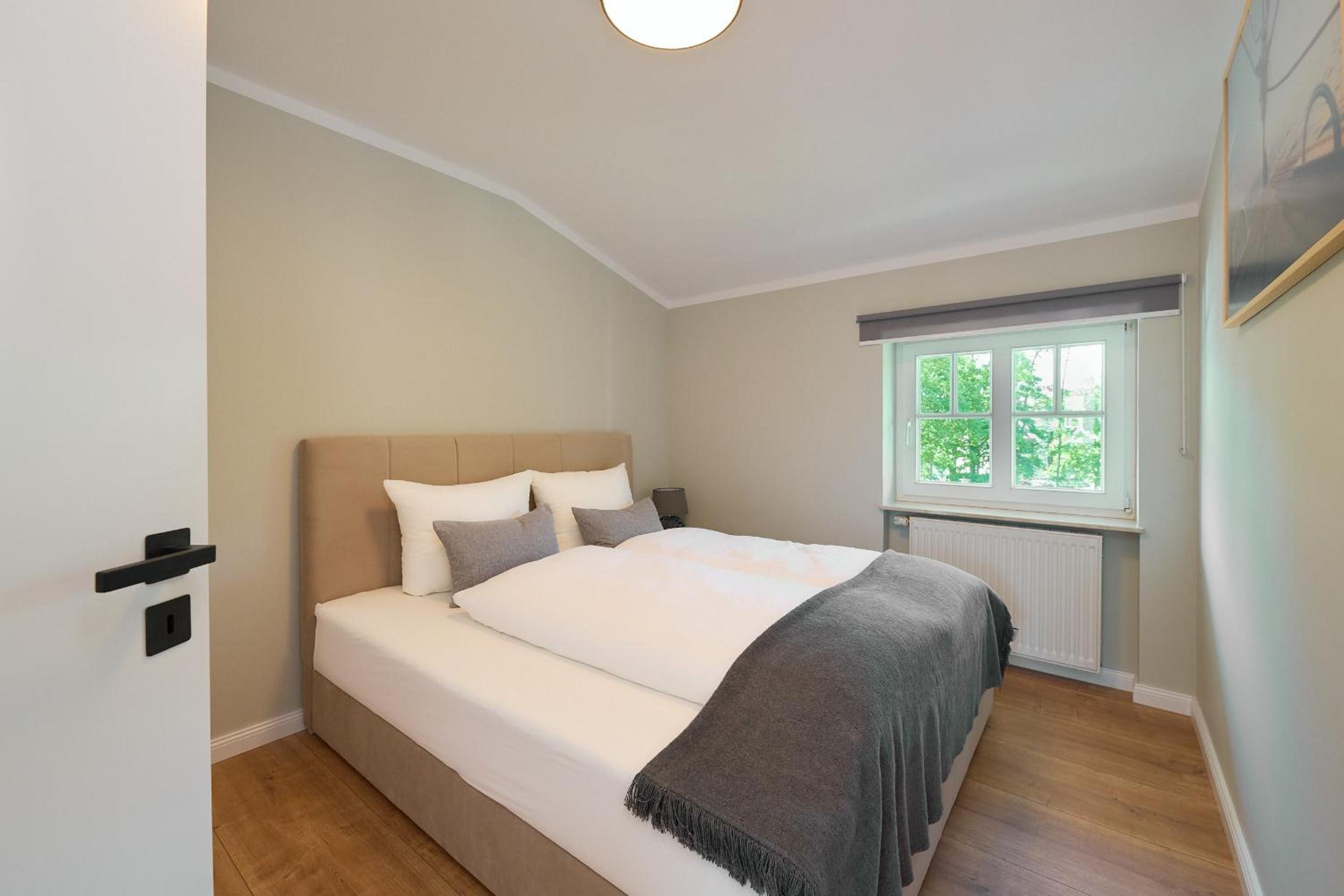 Two-Bedroom Apartment - Photo 10