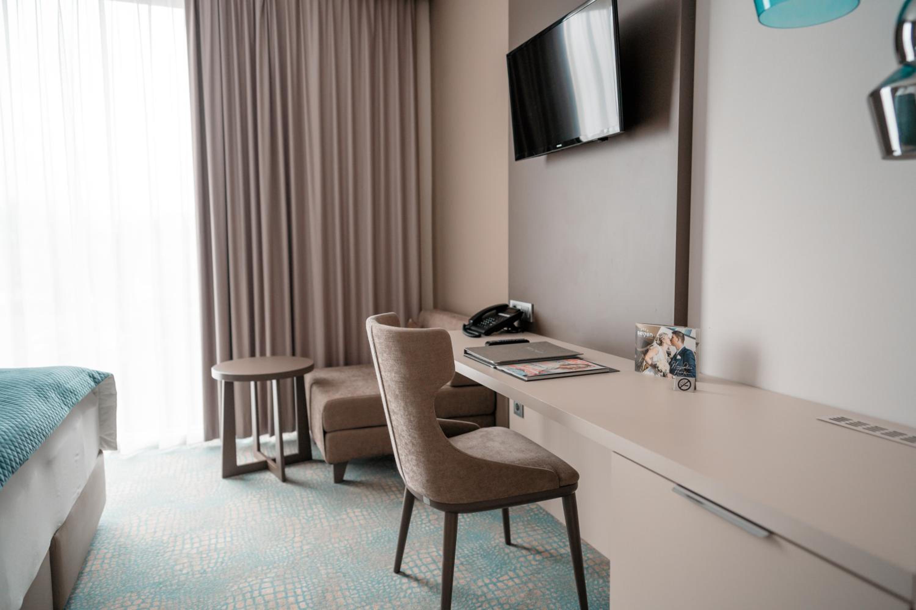 Double Room - Photo 2