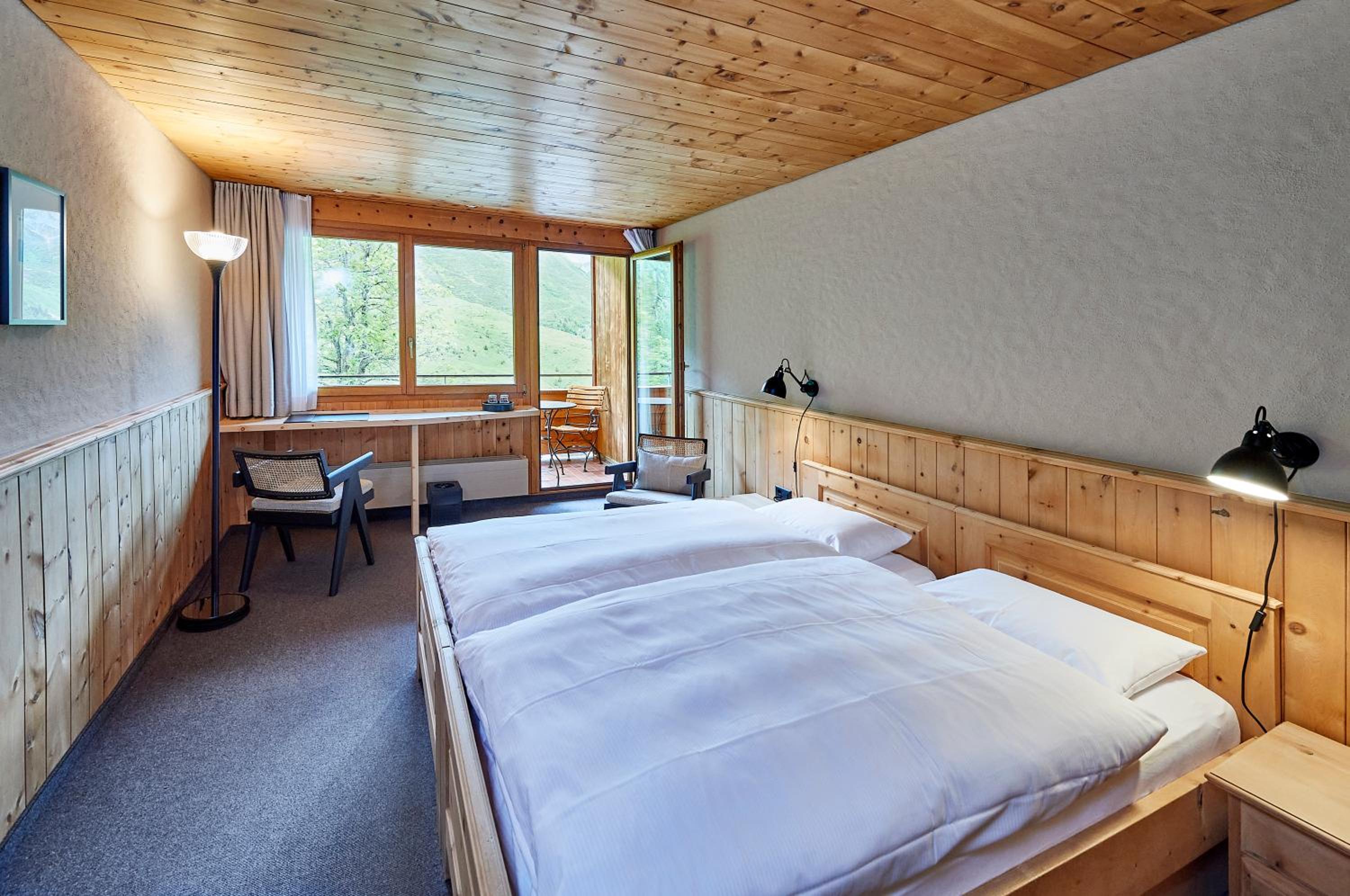Classic Double Room with Balcony - Photo 1