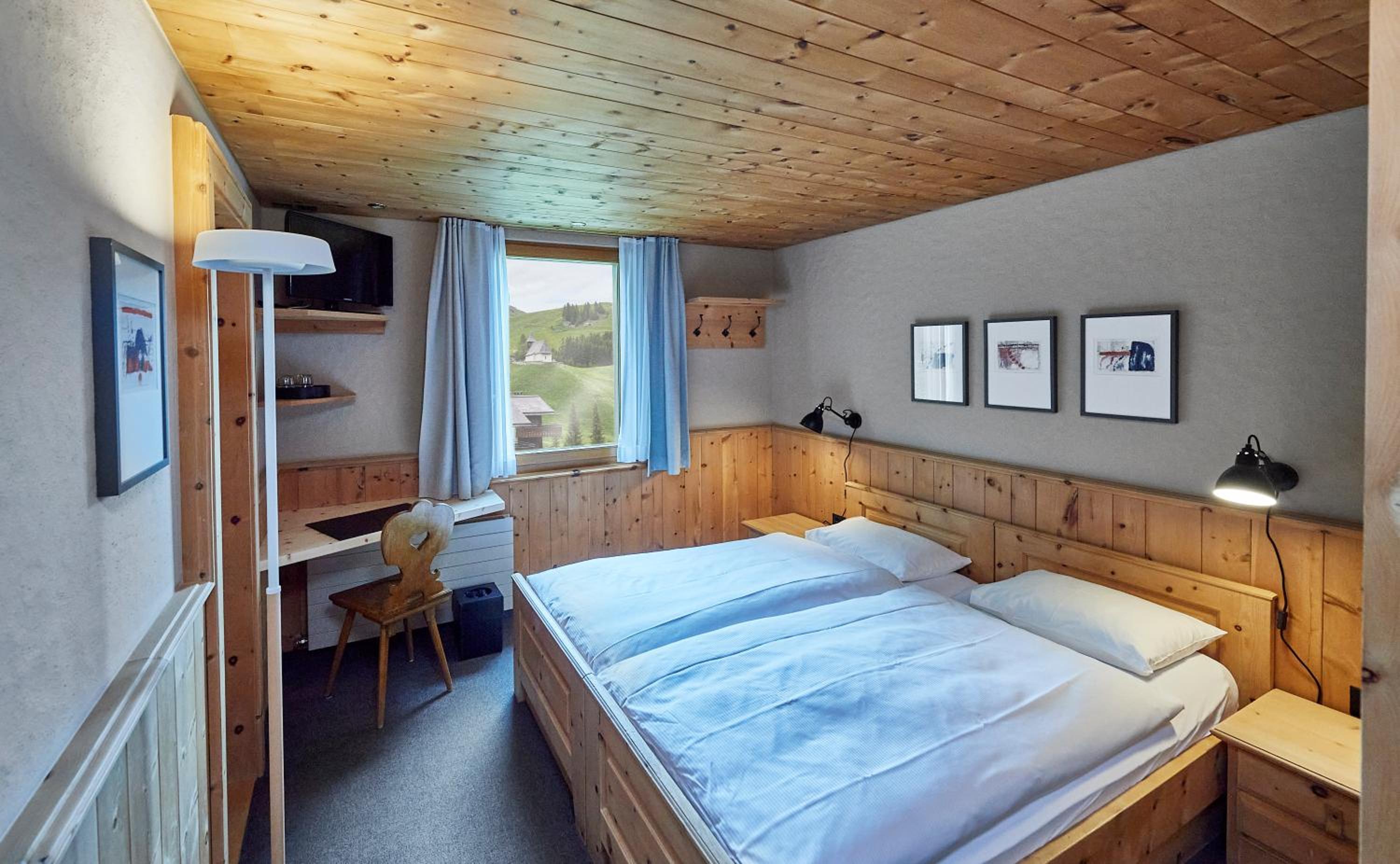 Small Double Room - Photo 1
