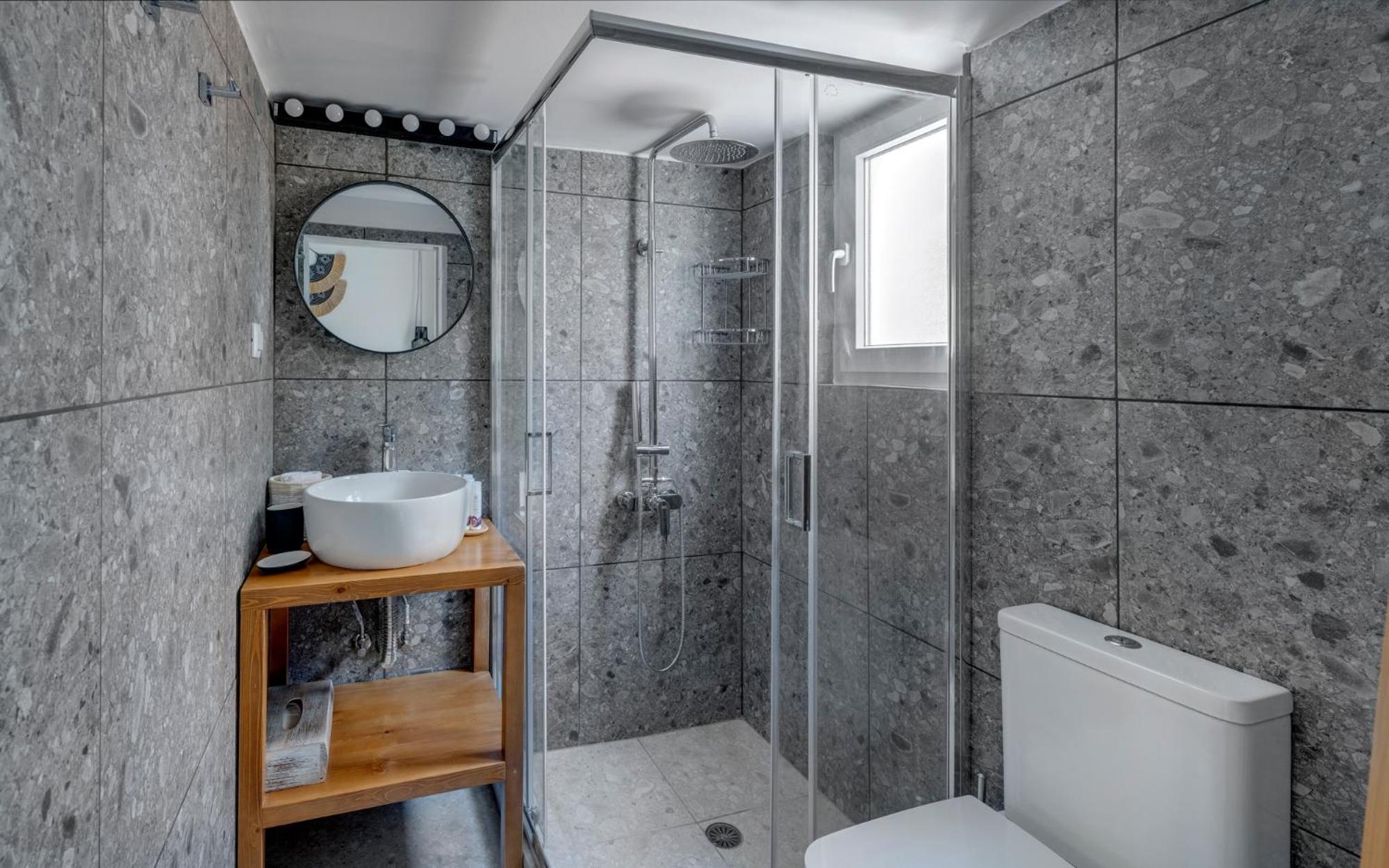 Double Room - Photo 8