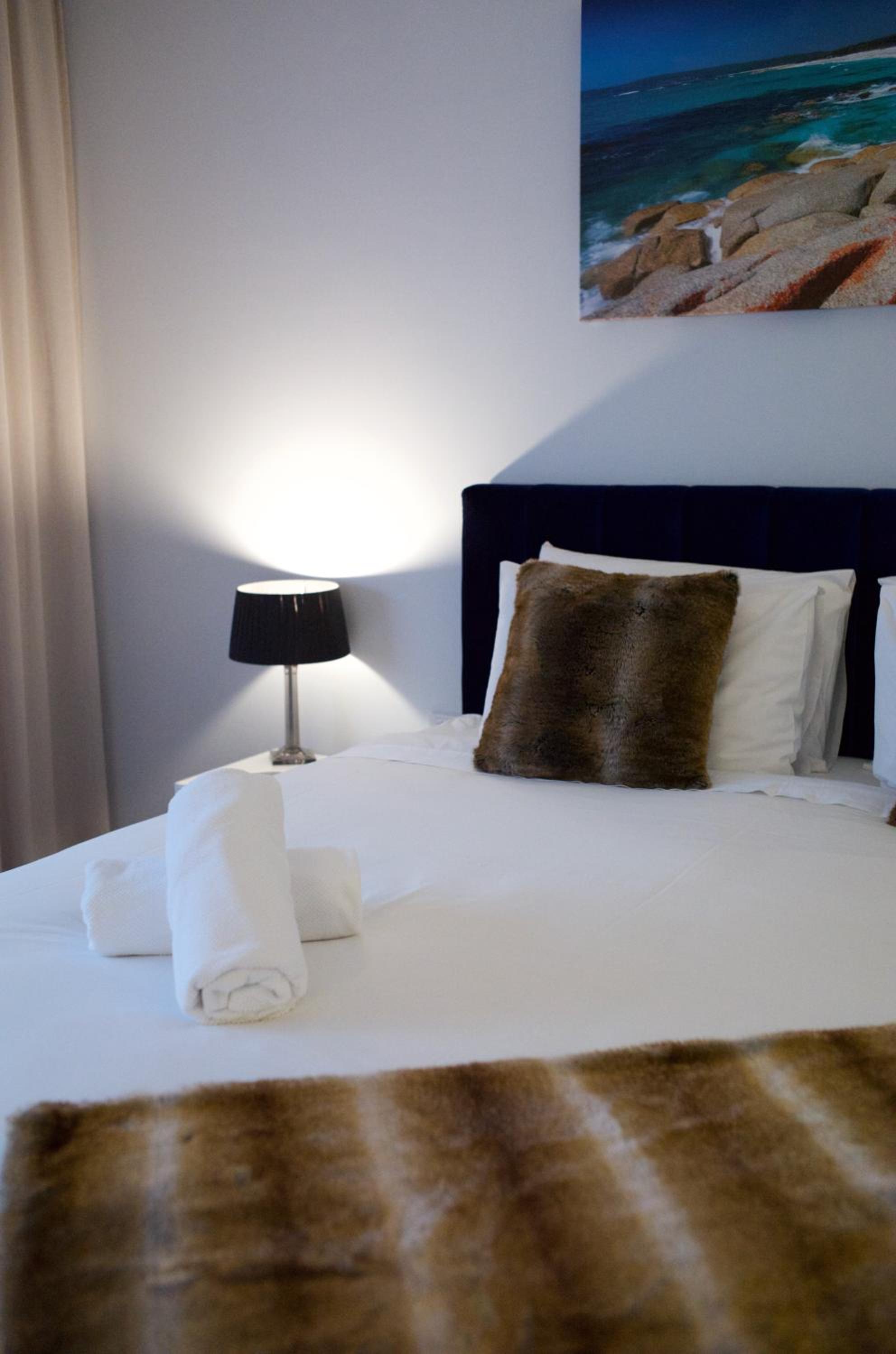 King Suite - Photo 7