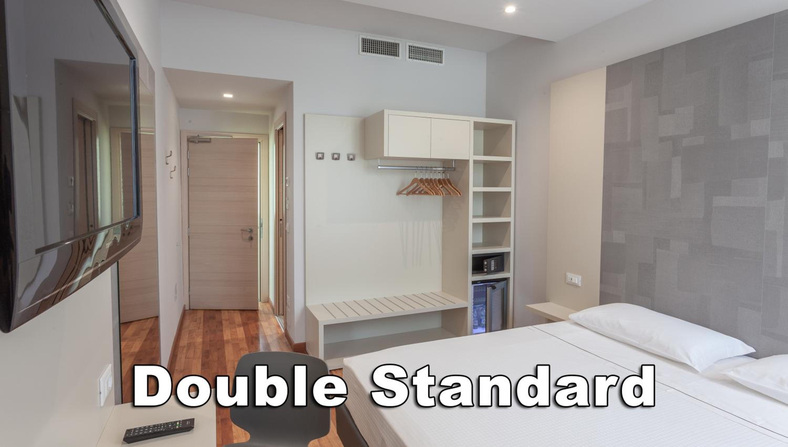Standard Double Room - Photo 1