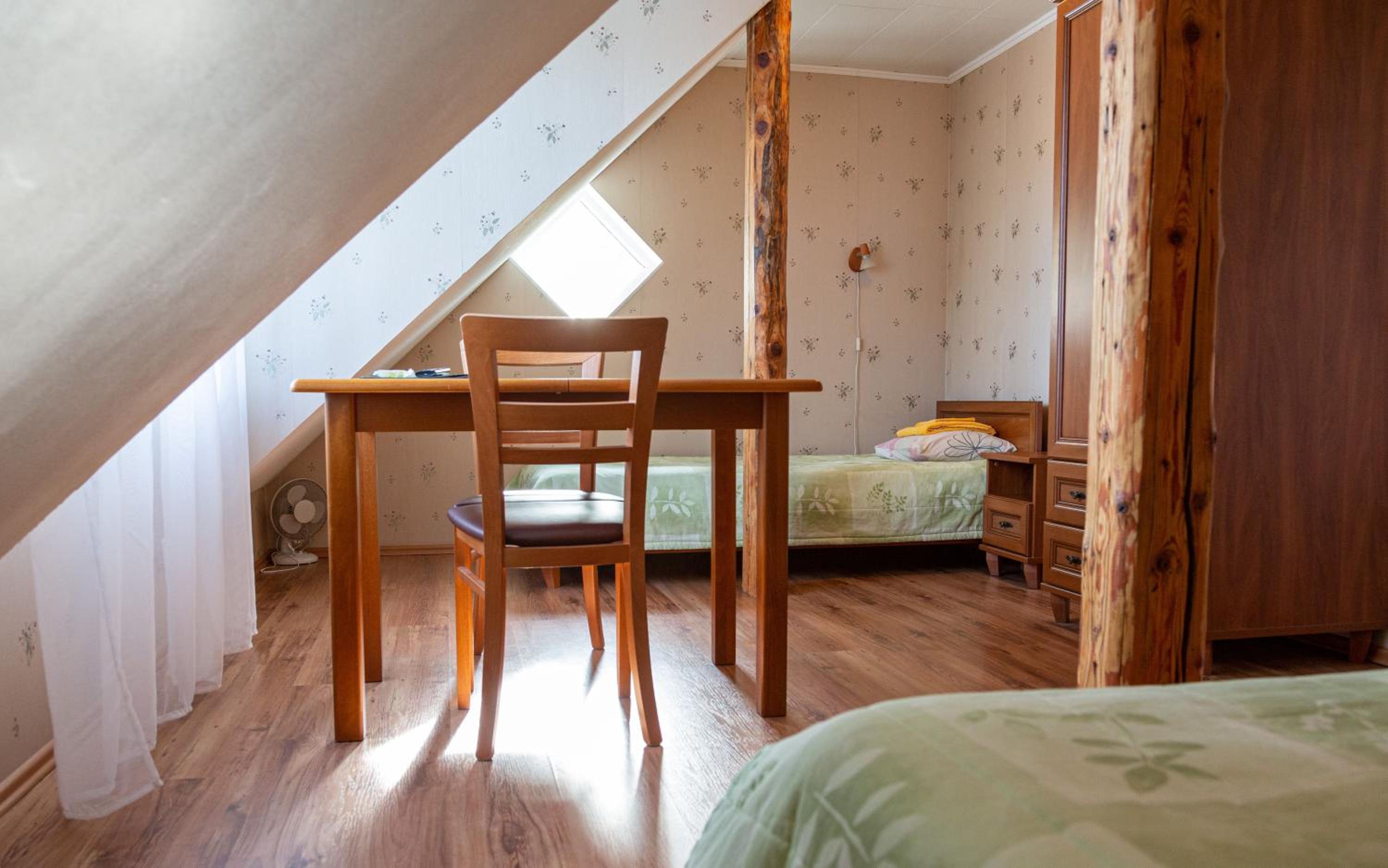 Twin Room with Garden View - Photo 2