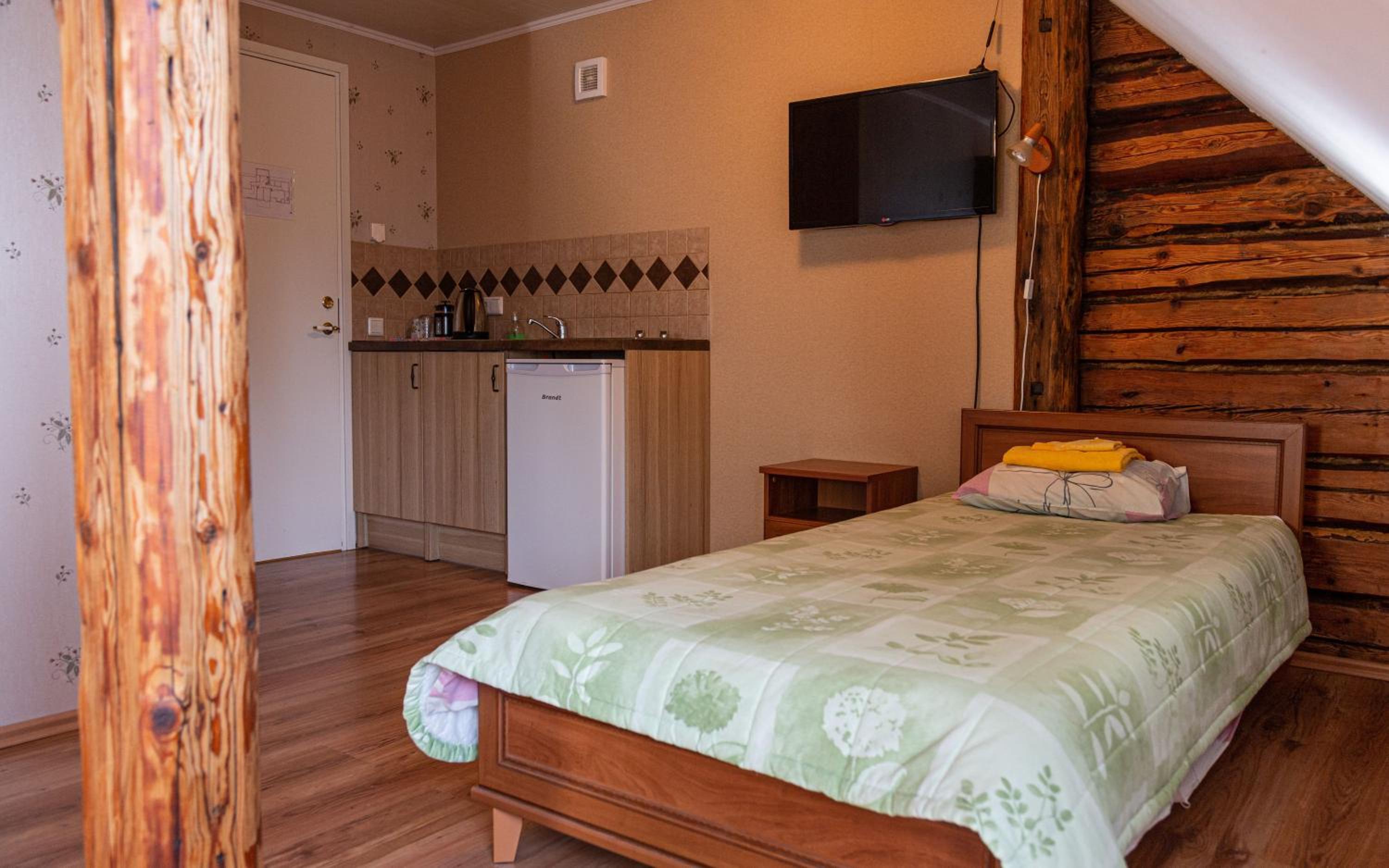 Twin Room with Garden View - Photo 1