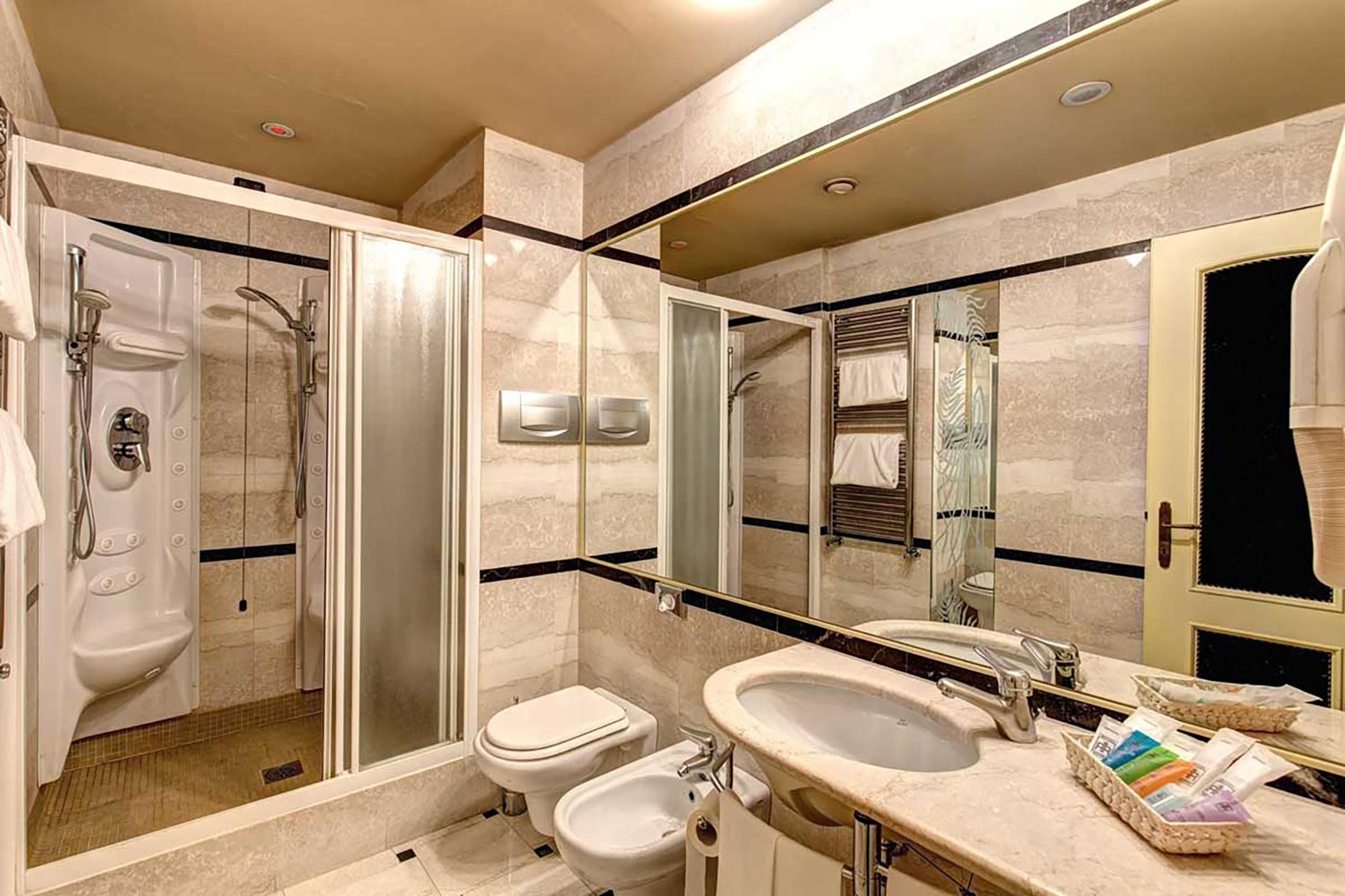 Standard Twin  Room photo 2