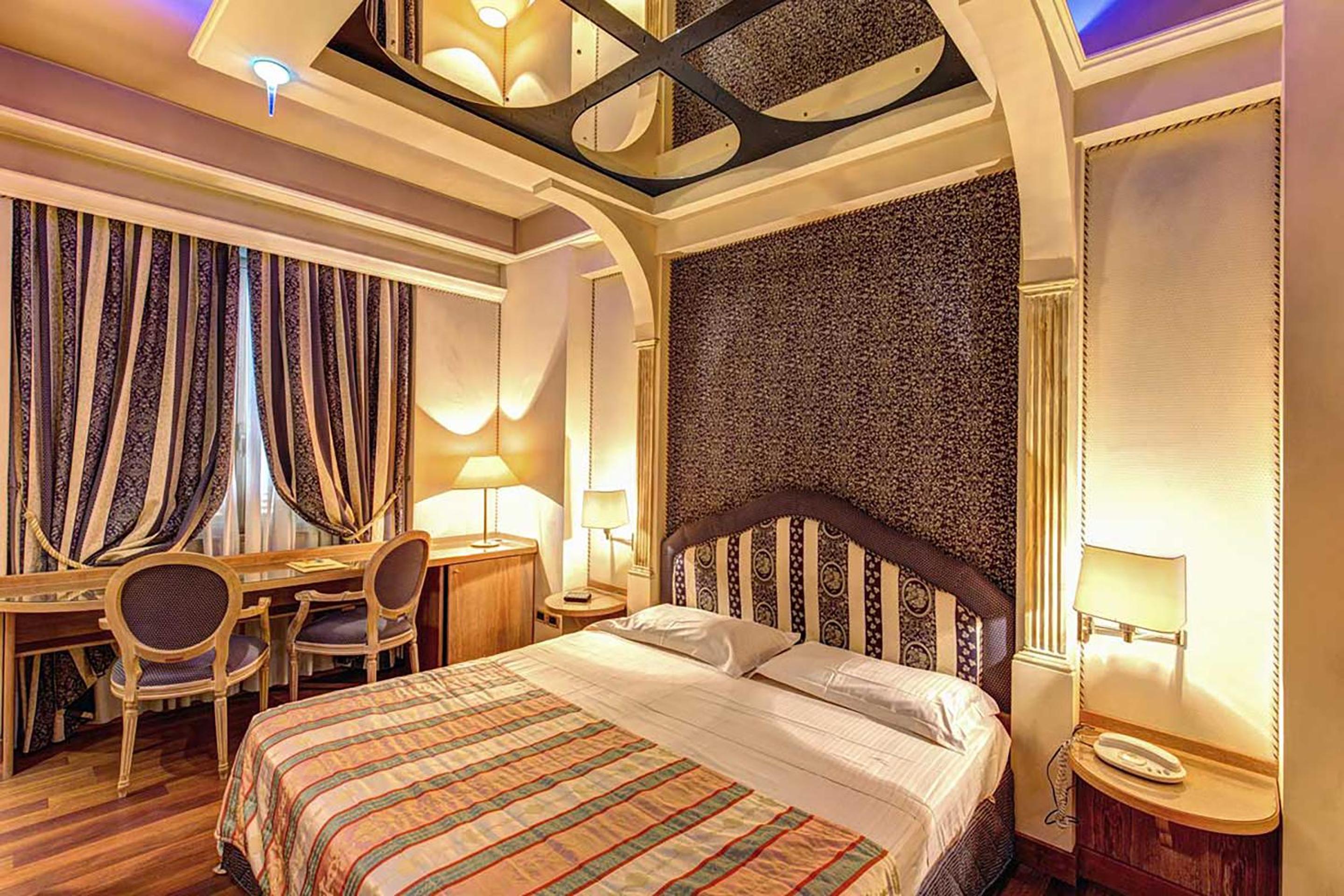 Superior Double or Twin Room photo 3
