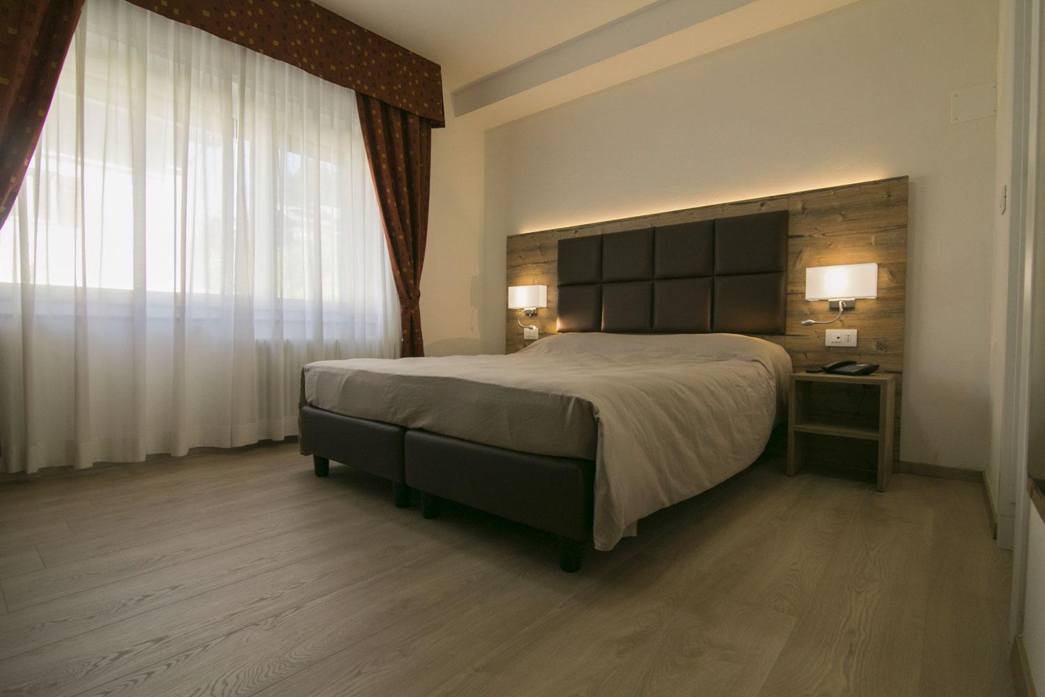 Double or Twin Room - Photo 6