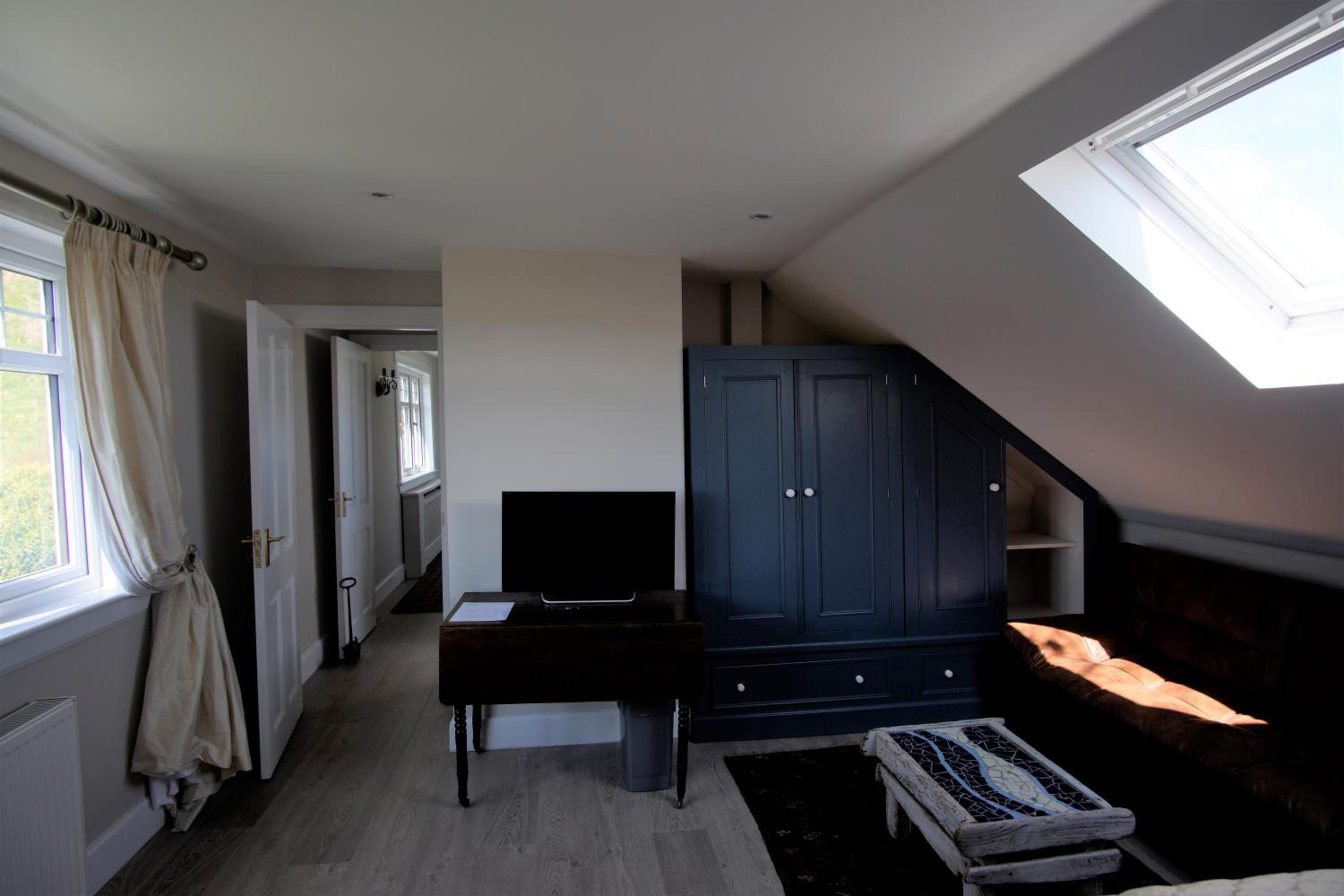 Two-Bedroom Suite - Photo 6