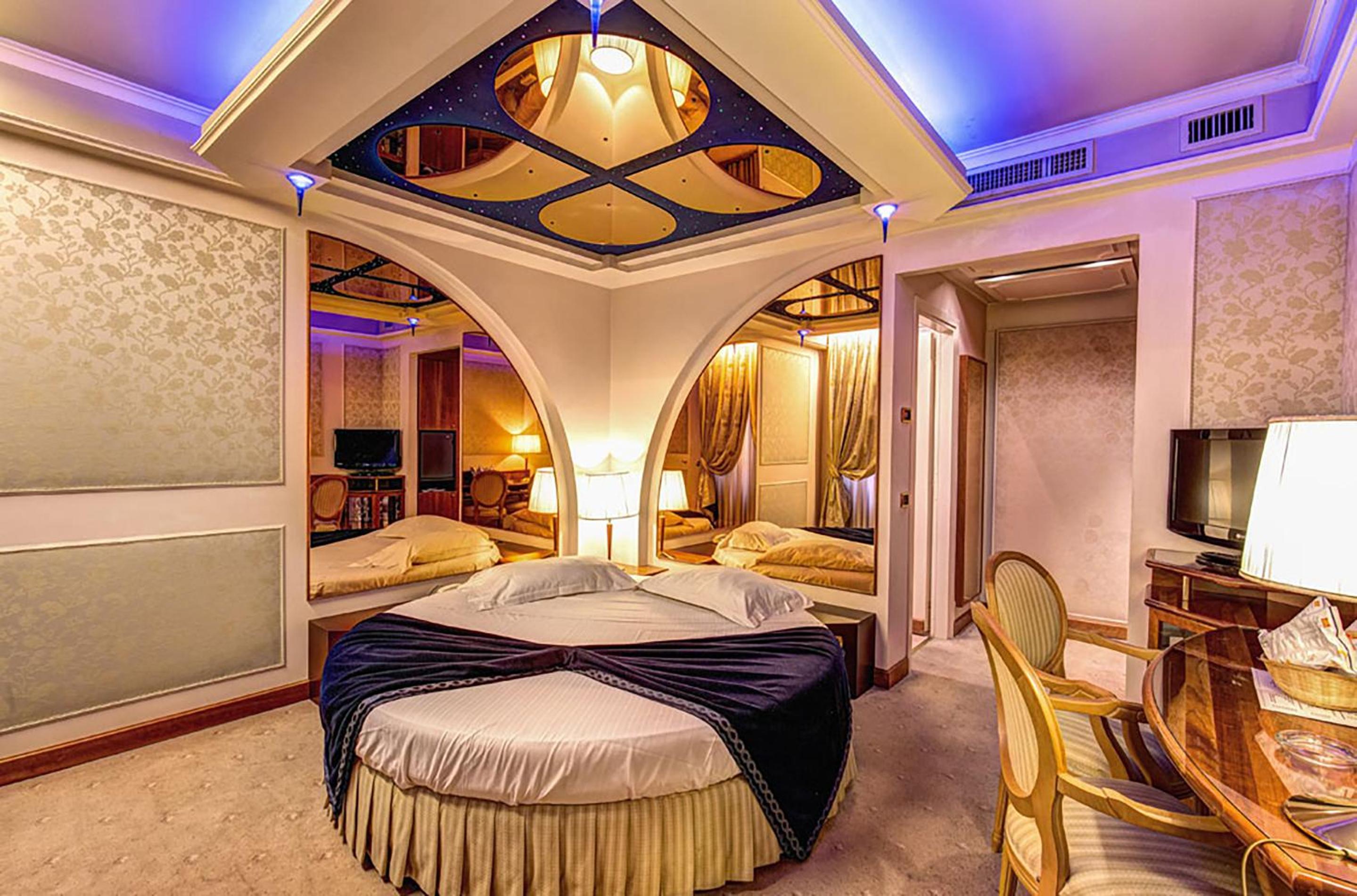 Queen Room photo 3