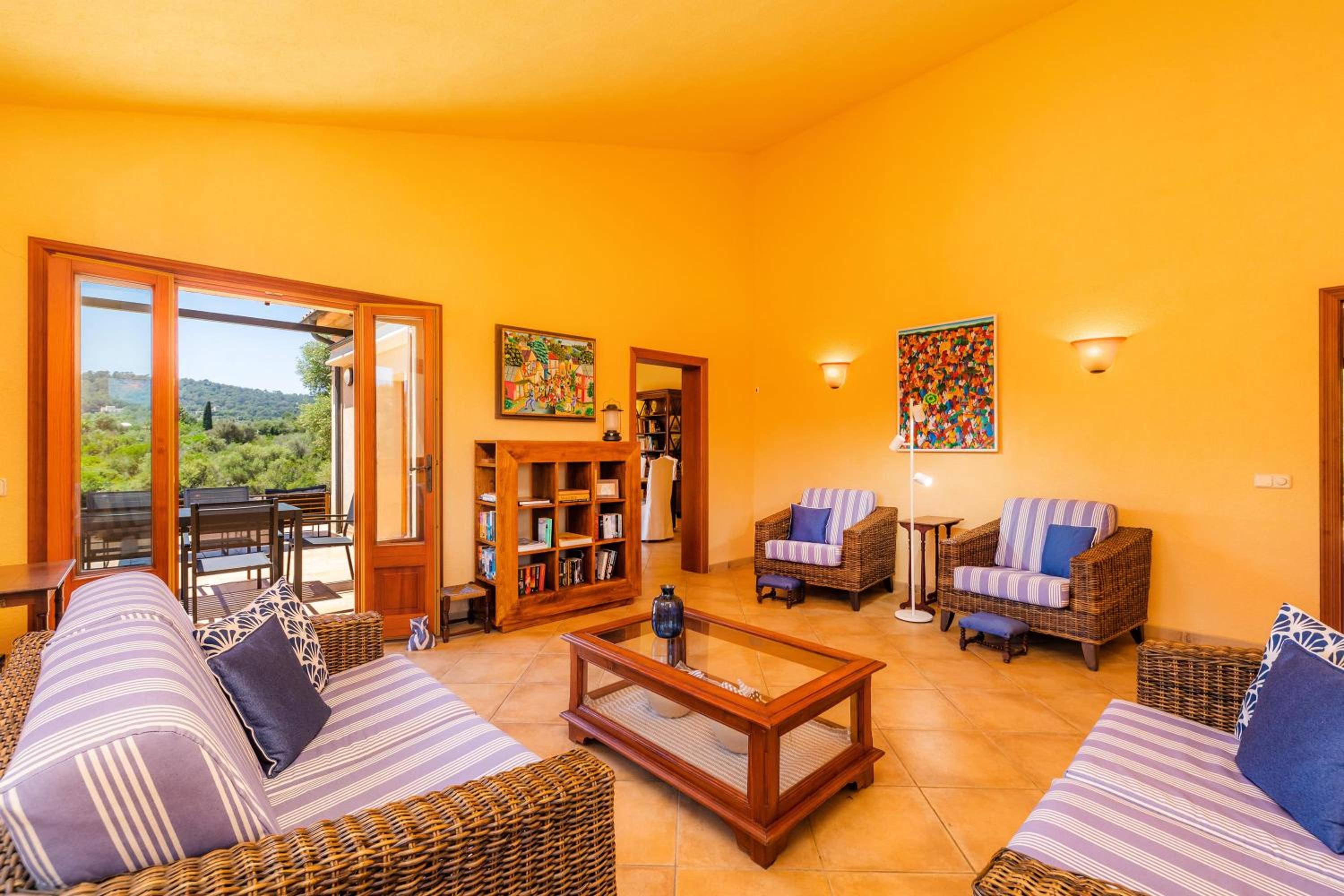 Villa with Garden View