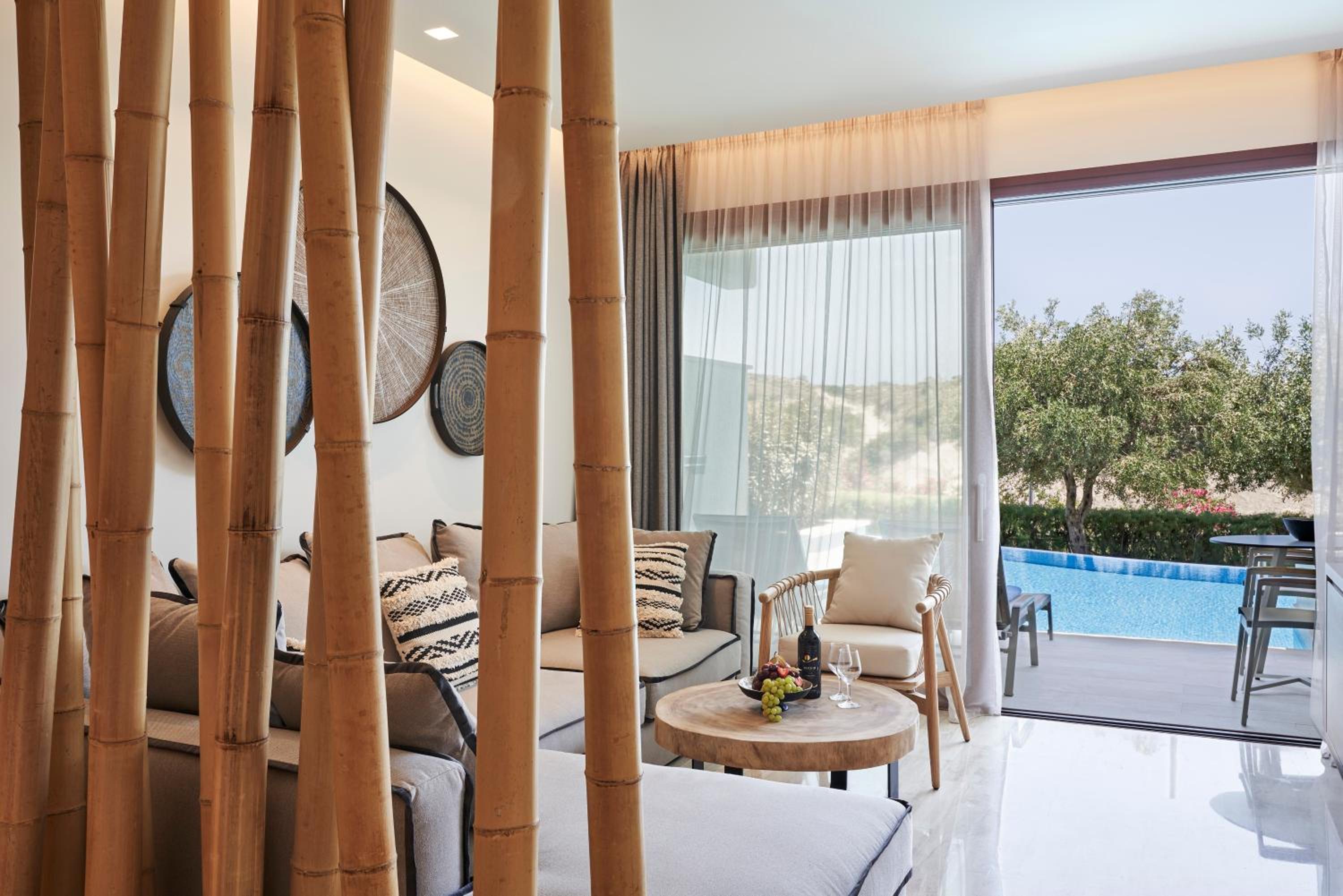 Junior Suite Swim up Inland View - Photo 4
