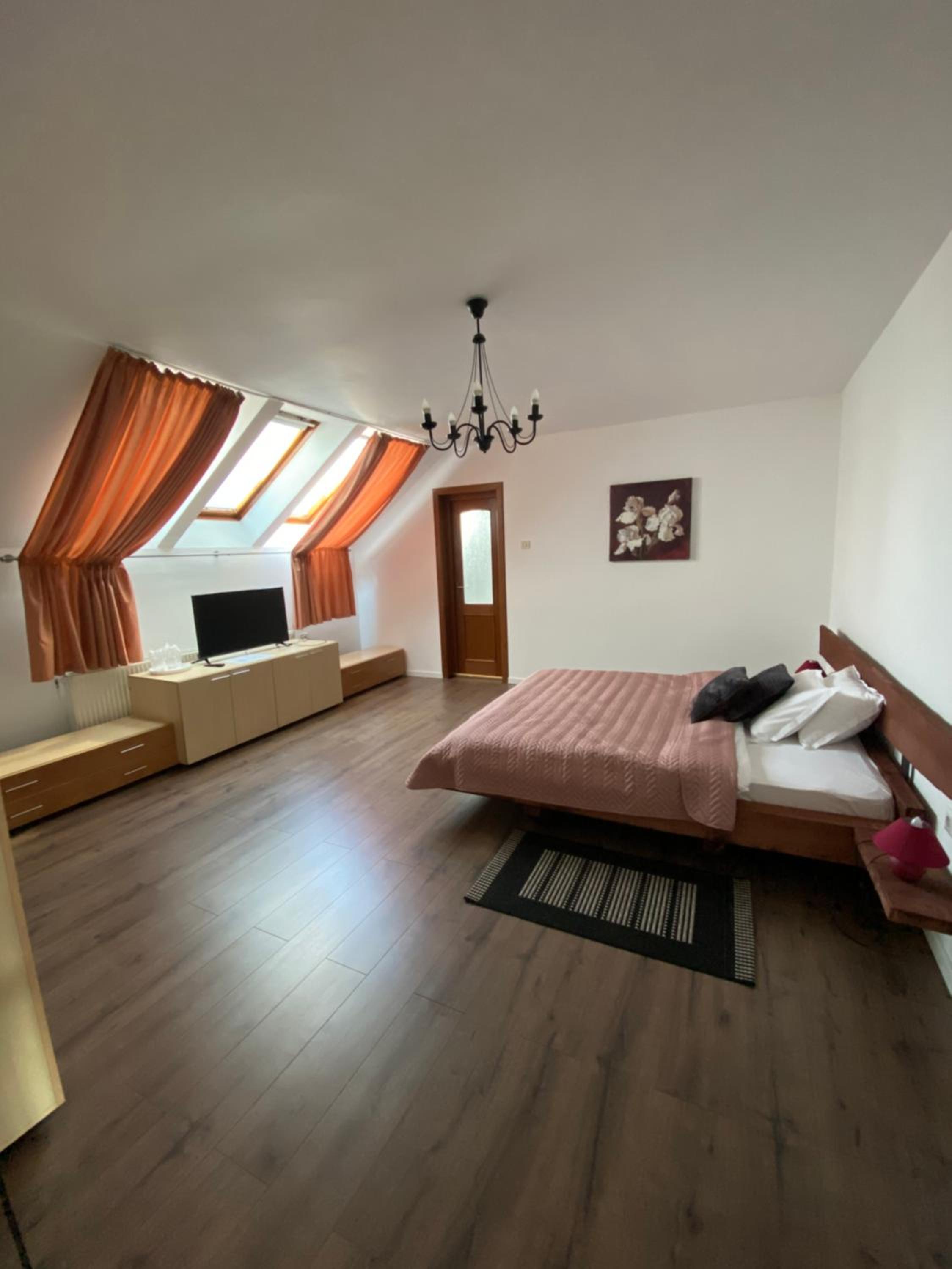Deluxe Double Room - Photo 1