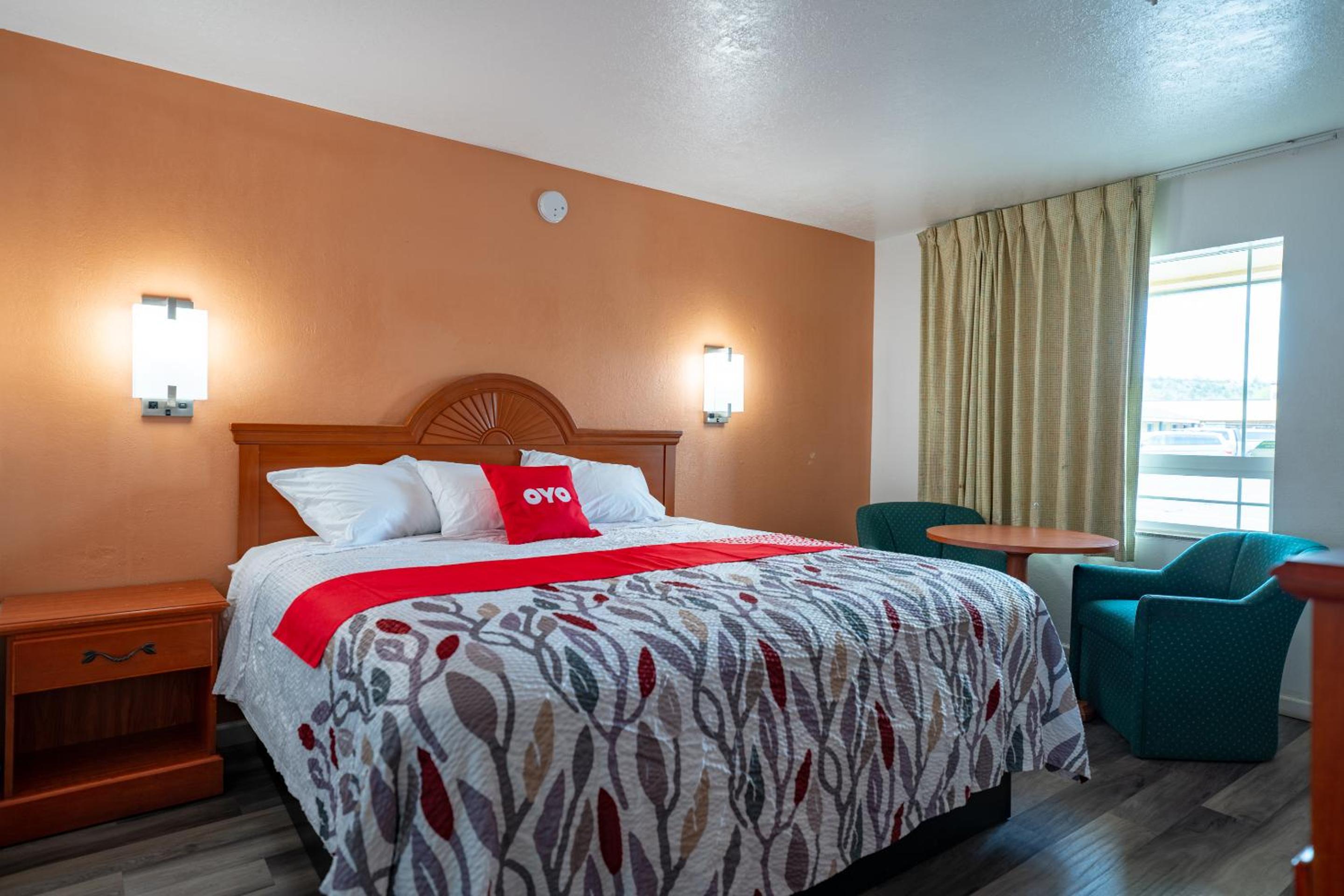 Queen Room - Photo 1
