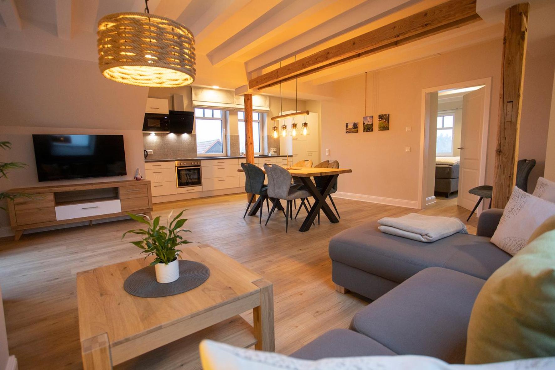 One-Bedroom Apartment - Photo 4