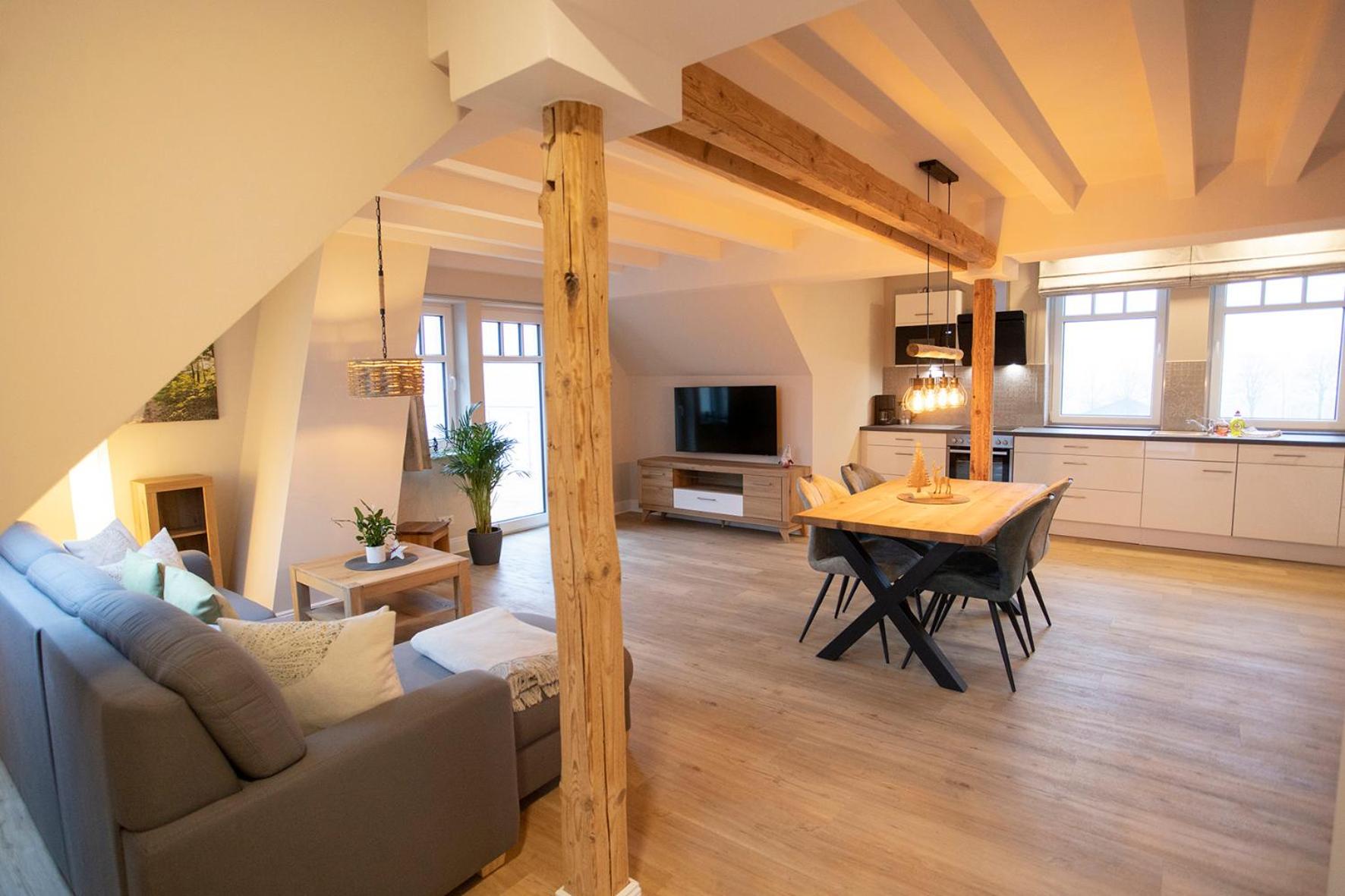 One-Bedroom Apartment - Photo 7
