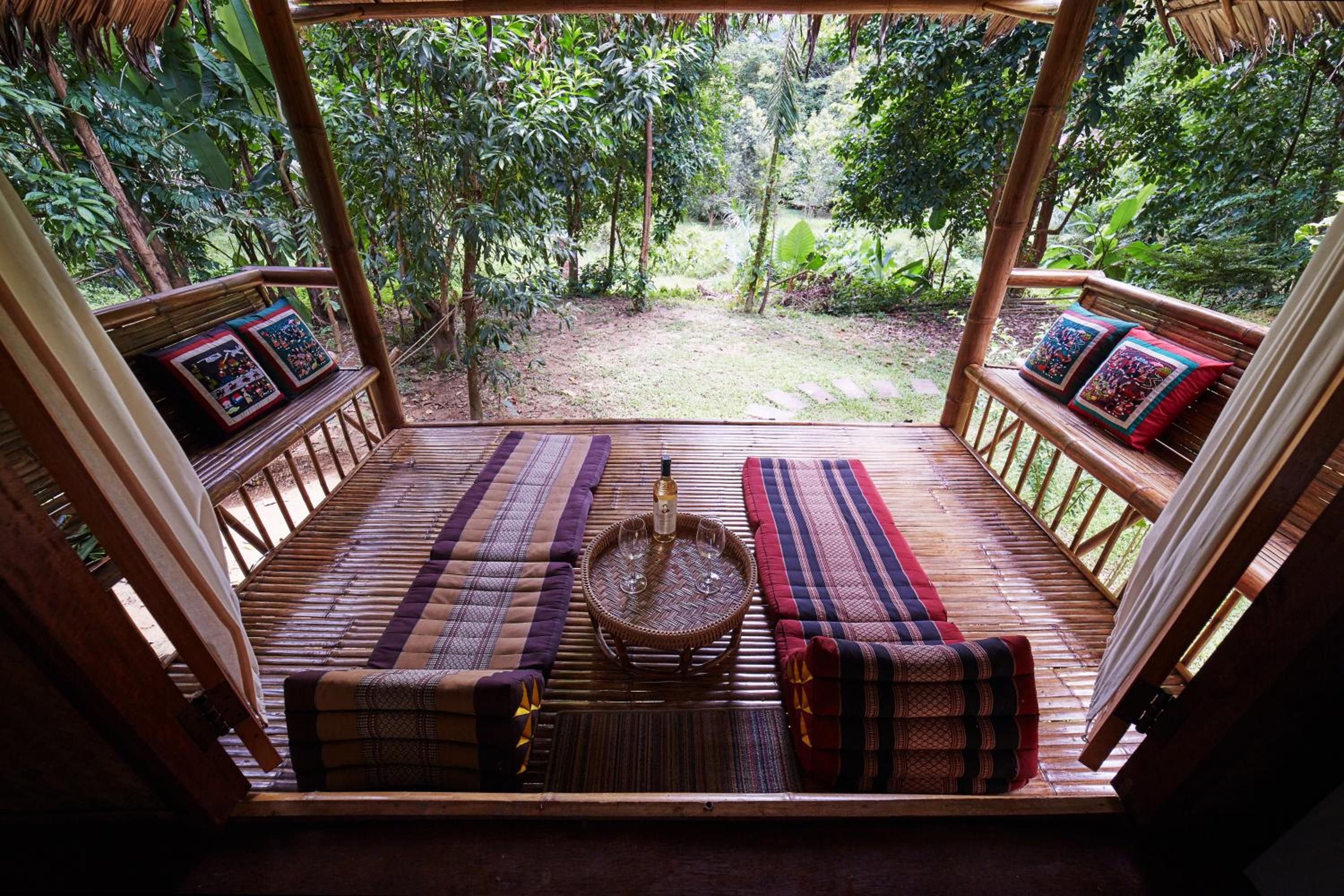 Bungalow - Photo 2