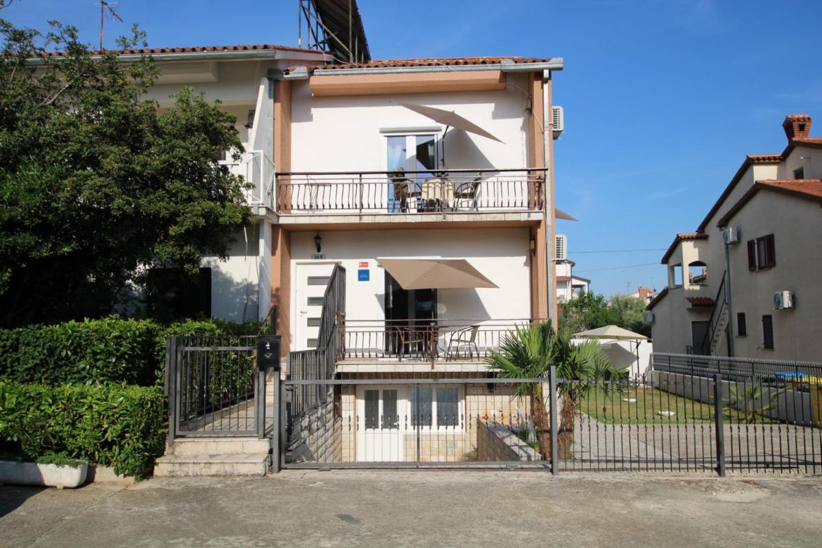 Studio with Balcony