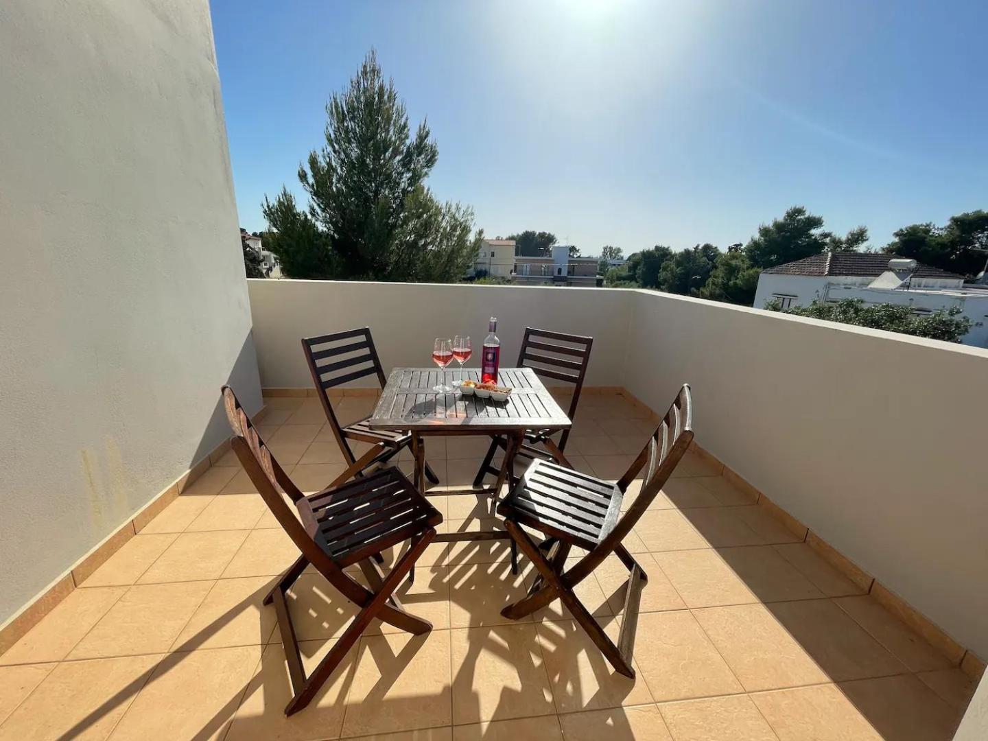 Apartment with Pool View  photo 3