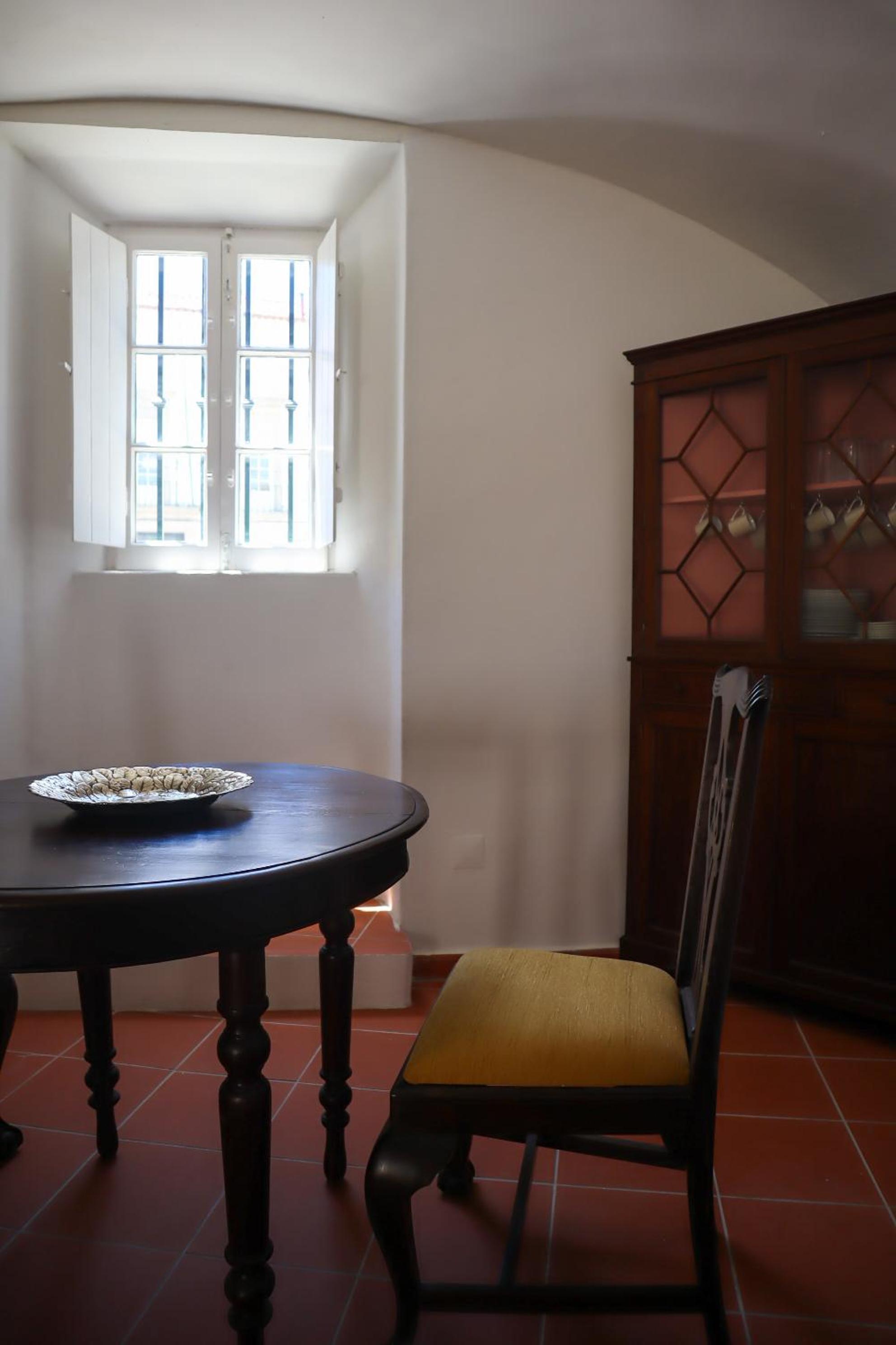 One-Bedroom Apartment - Photo 15