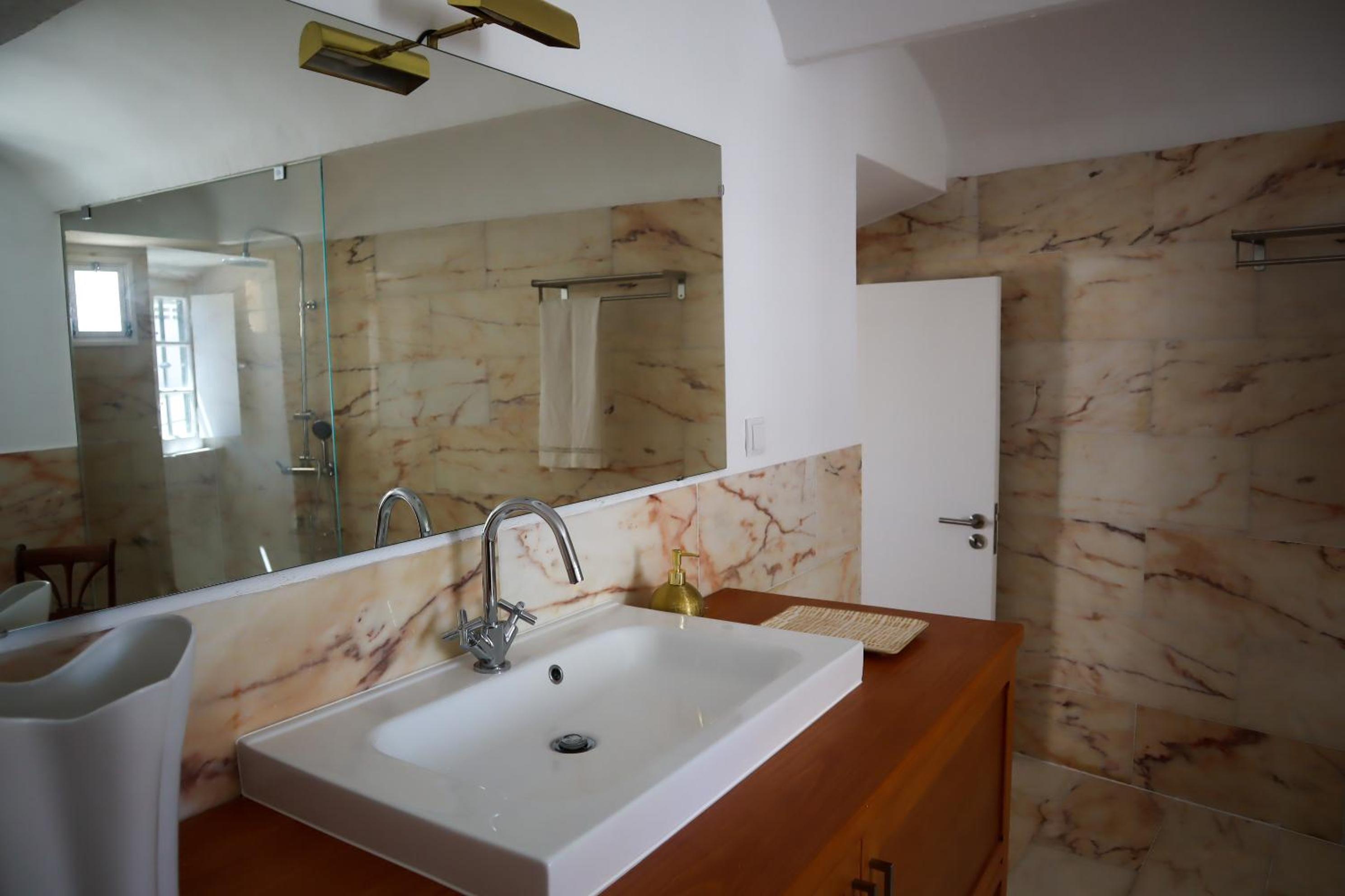 One-Bedroom Apartment - Photo 13