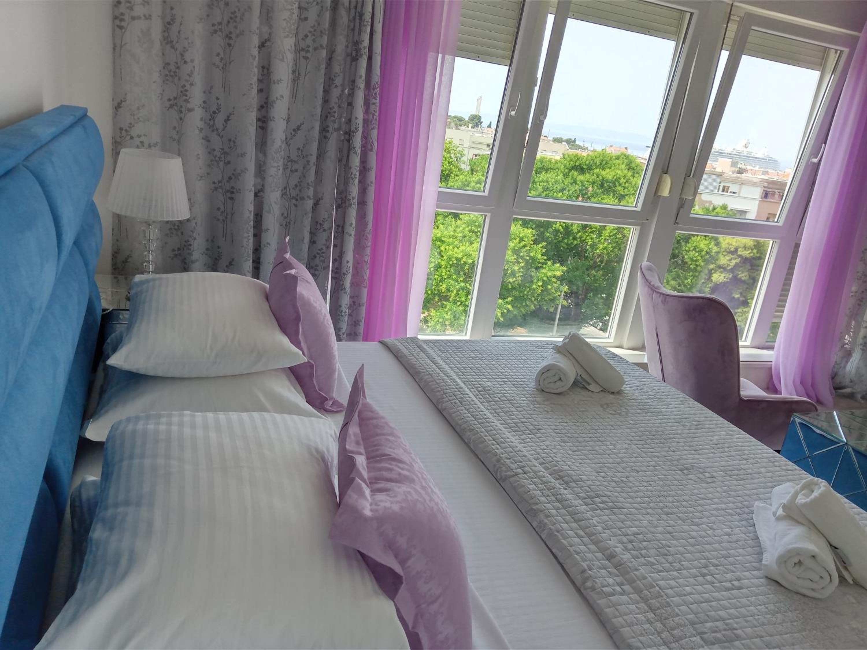 One-Bedroom Apartment - Photo 6