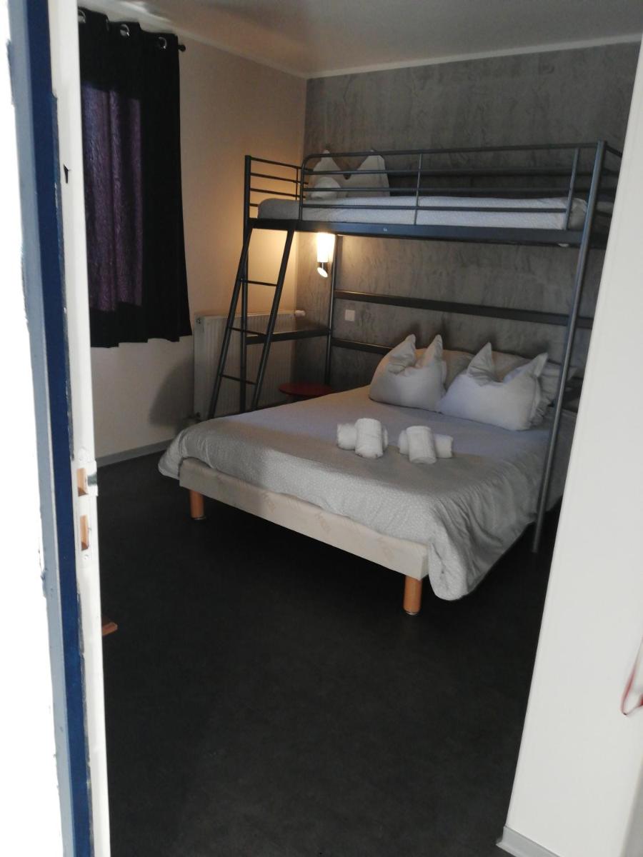Classic Triple Room photo 2