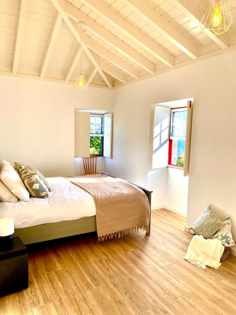 Three-Bedroom House photo 2