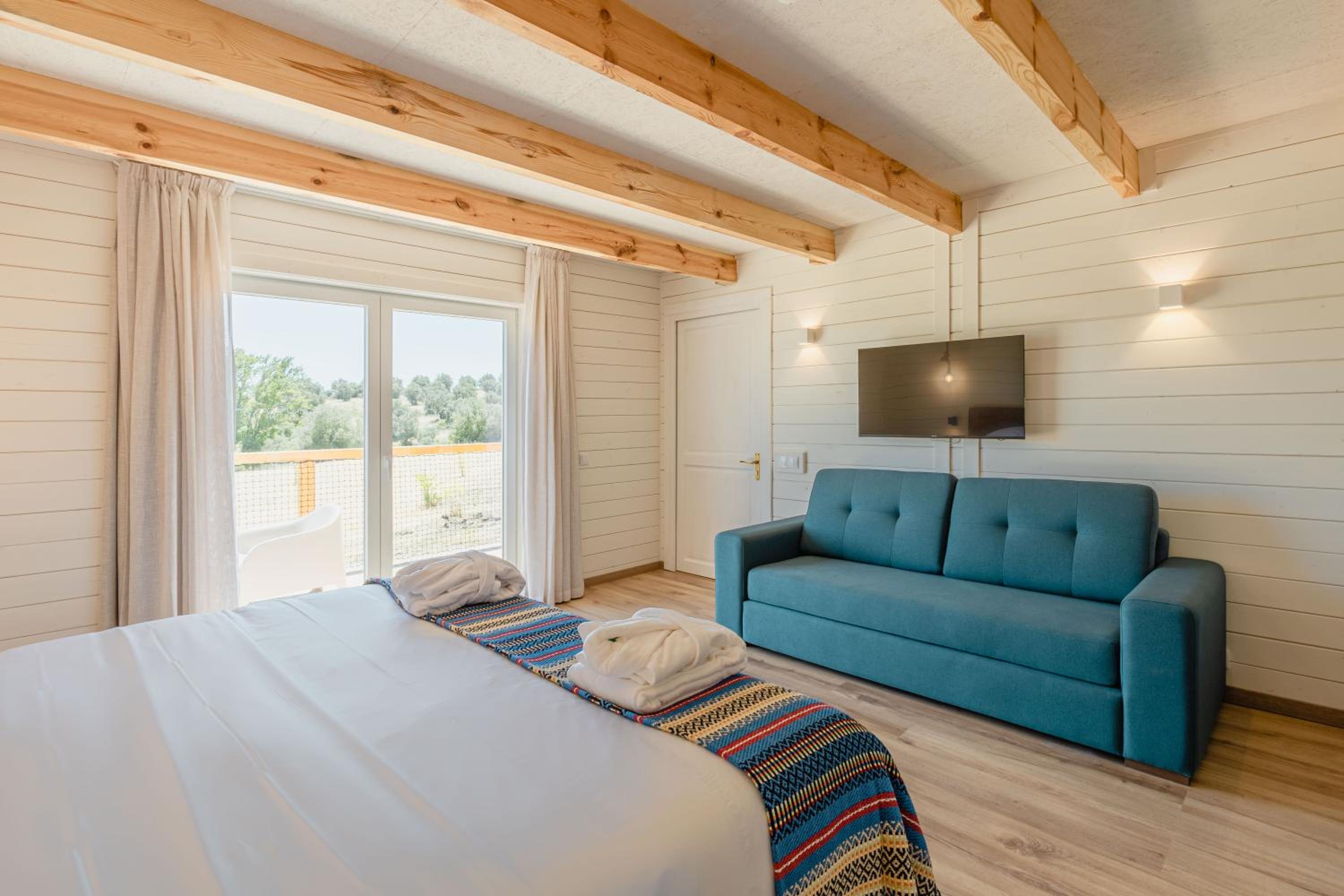 Double Room - Photo 3