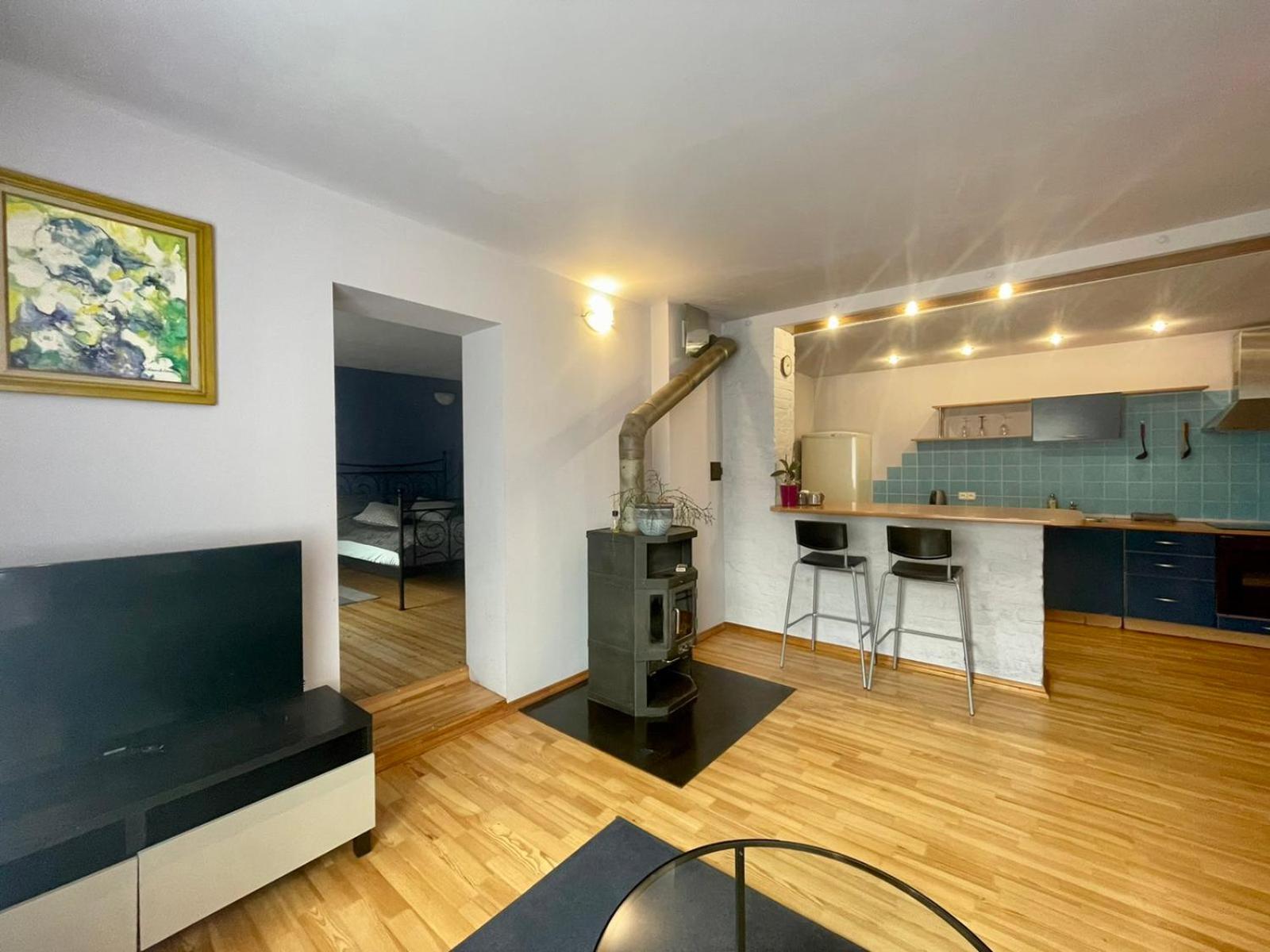 One-Bedroom Apartment - Photo 13