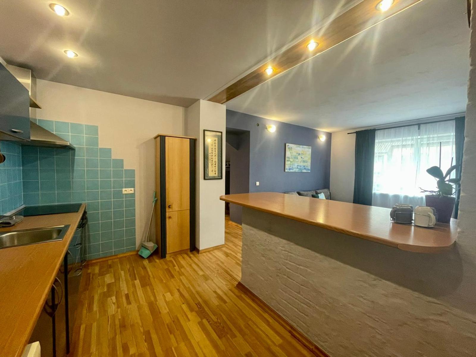 One-Bedroom Apartment - Photo 5