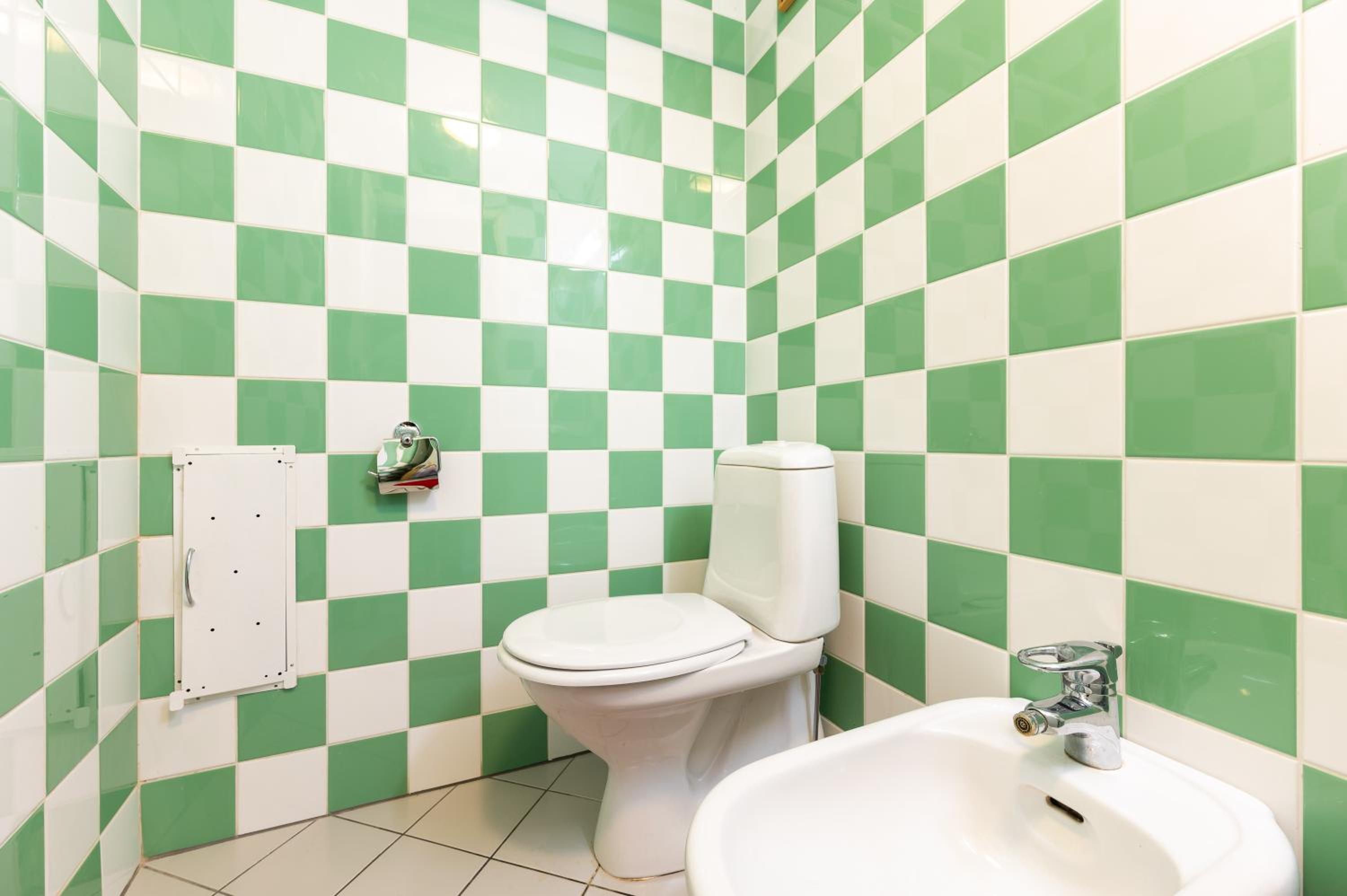 Two-Bedroom Apartment - Photo 17