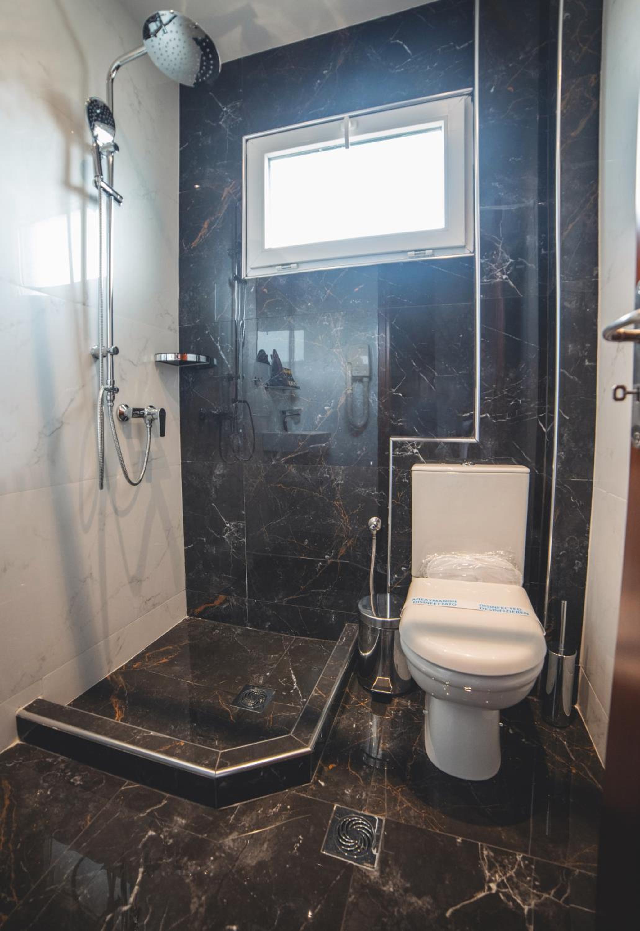 Triple Room - Photo 5