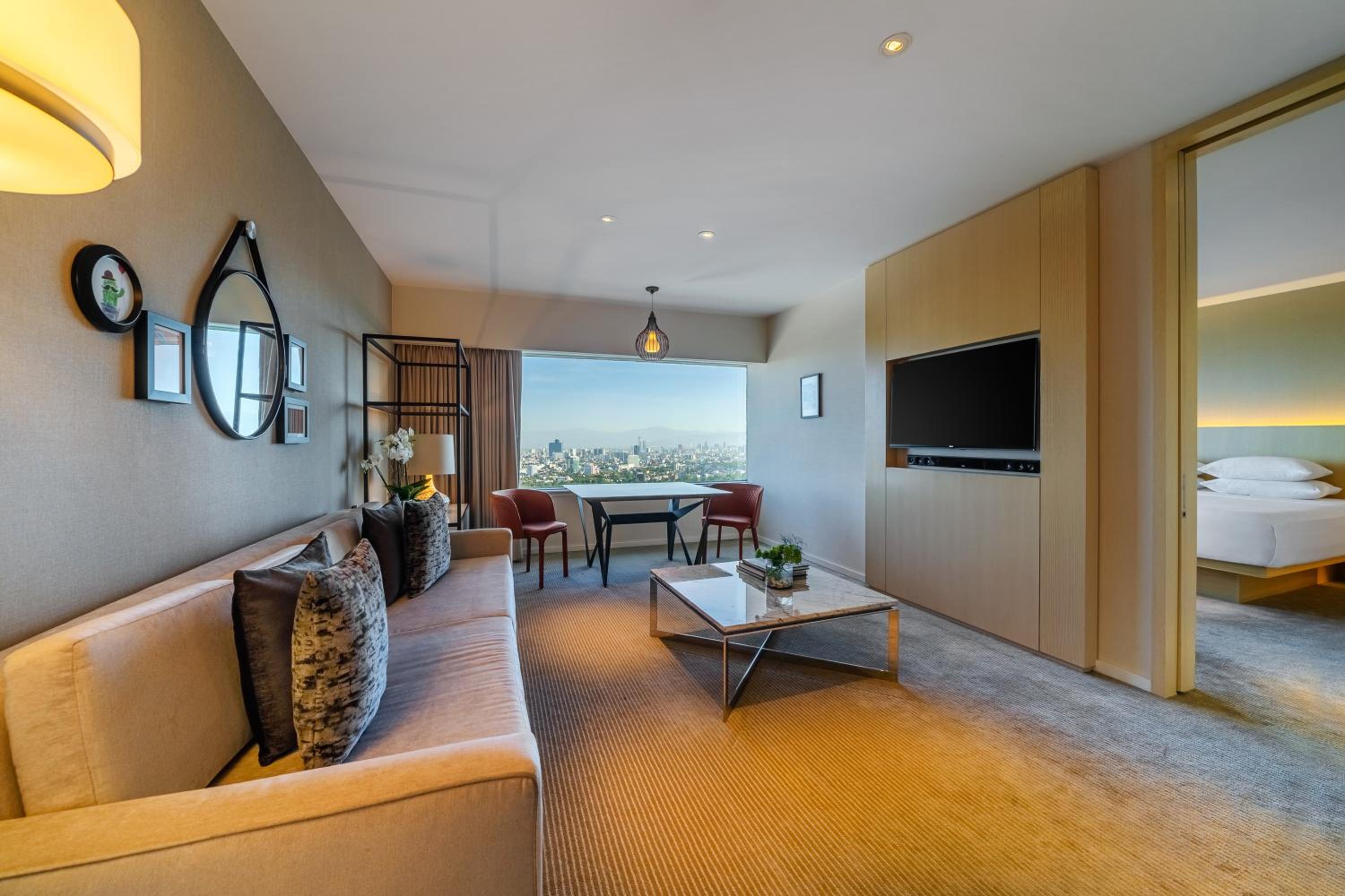 King Suite - Photo 1