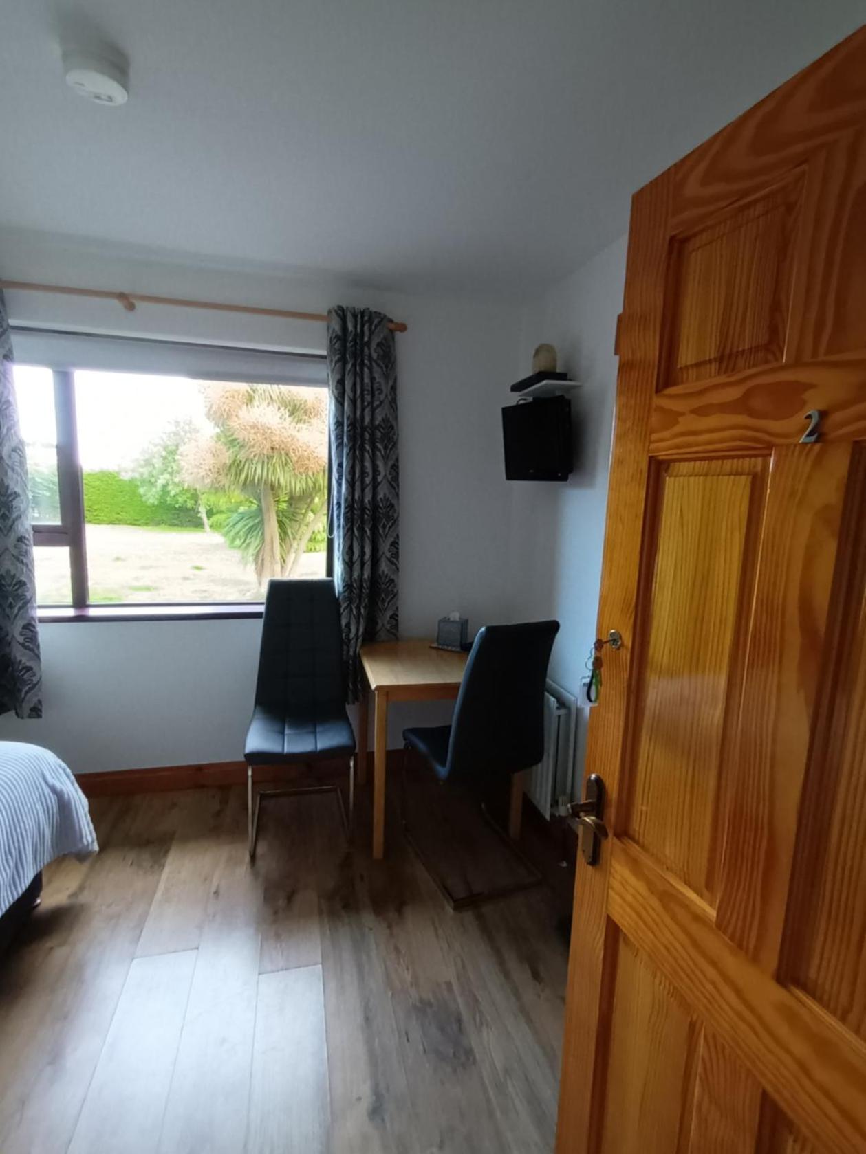 Double Room - Photo 4